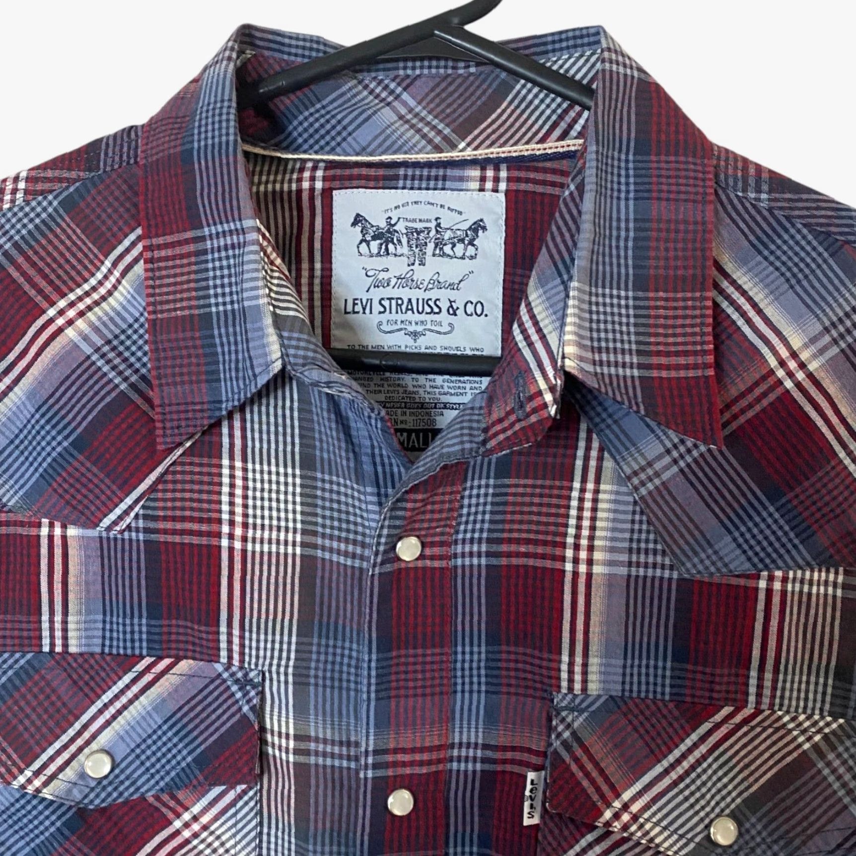 Levi's Levi's Western Pearl-Snap Plaid Shirt Red/Blue Men's Small Button-Up Long-Sleeve Size US S / EU 44-46 / 1 - 5 Thumbnail