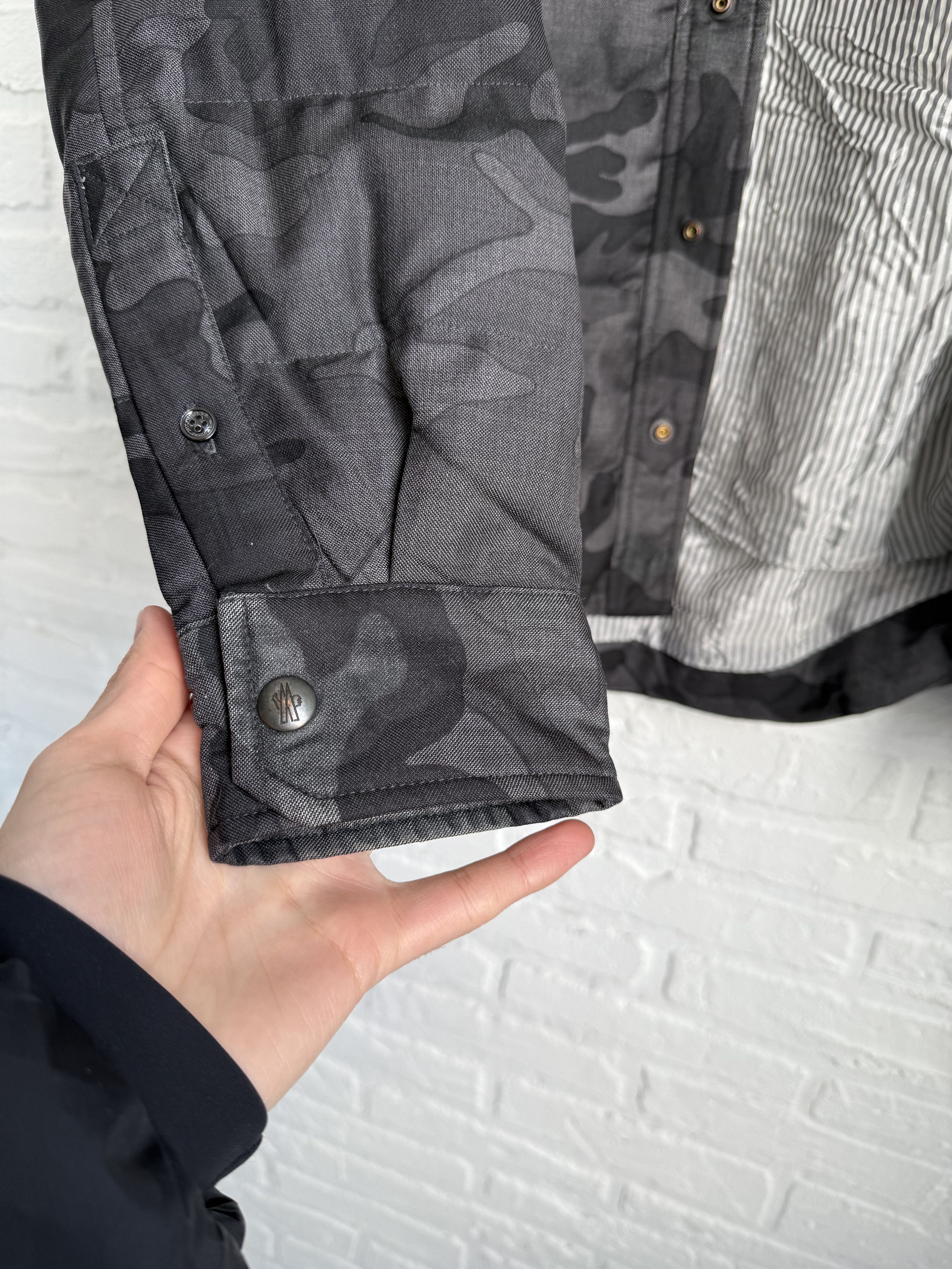 Moncler Gamme Bleu RARE Moncler Gamme Bleu wool camo down jacket Size US M / EU 48-50 / 2 - 17 Thumbnail