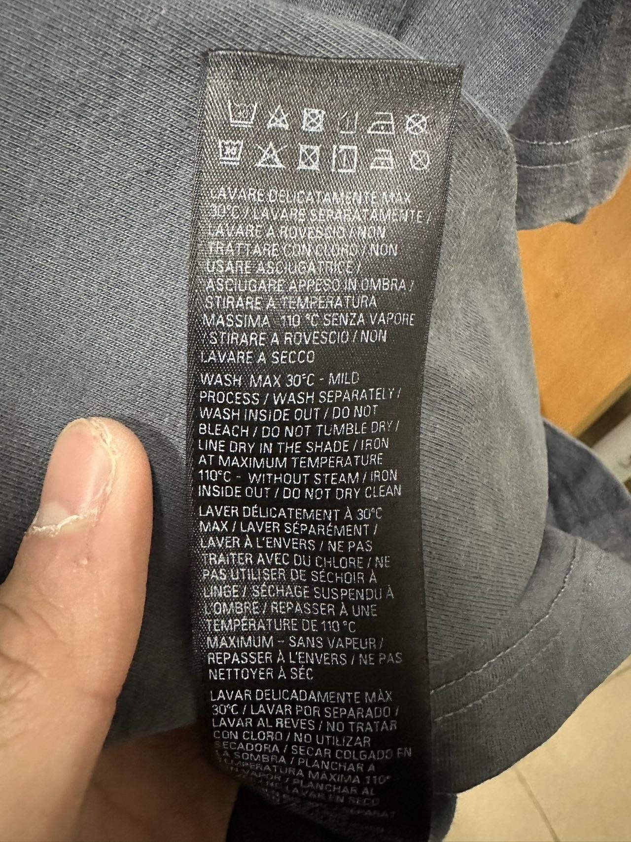 Balenciaga Balenciaga Tshirt Size US L / EU 52-54 / 3 - 7 Thumbnail