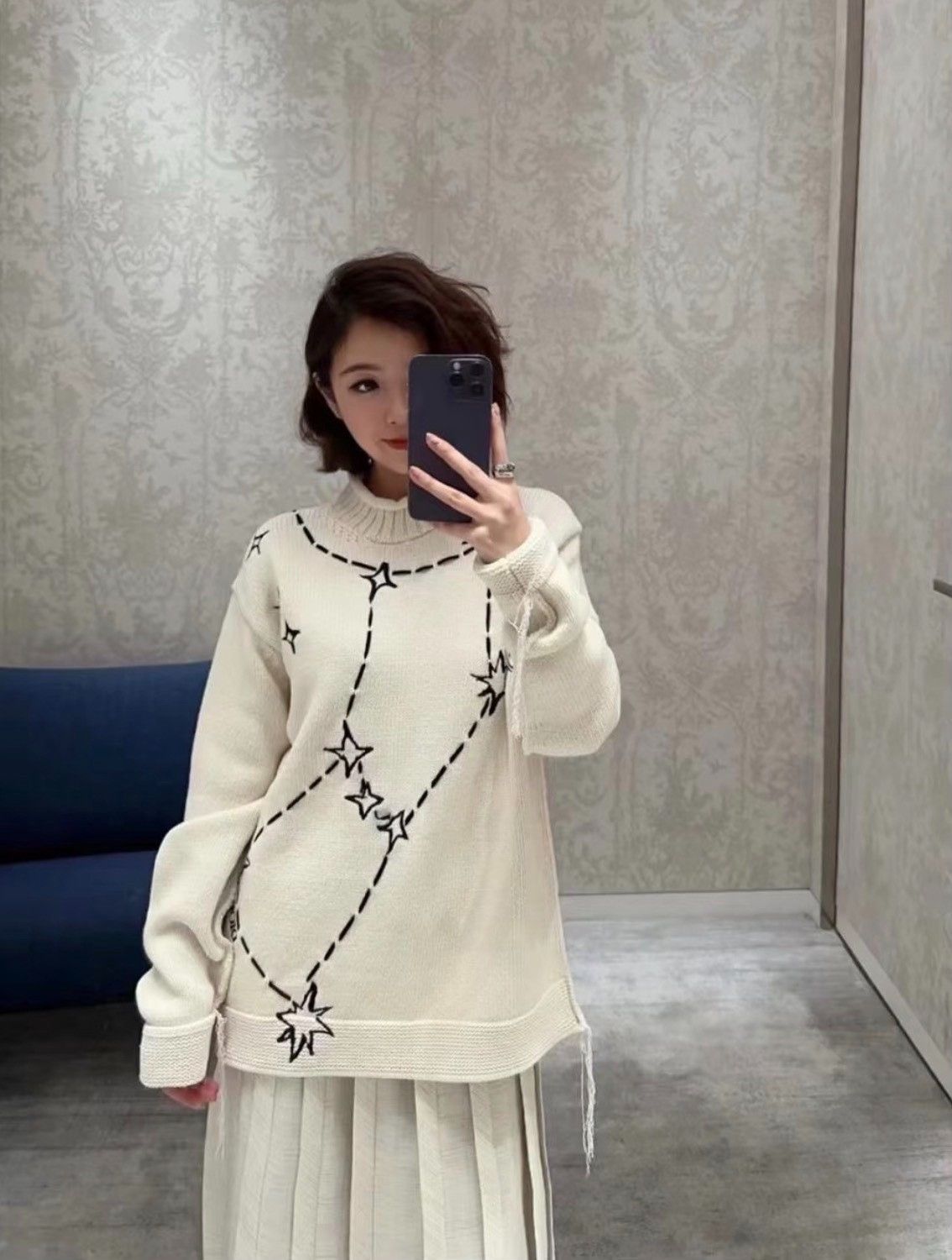 Dior Dior Beige Embroidered Star Sweater Size US M / EU 48-50 / 2 - 8 Thumbnail