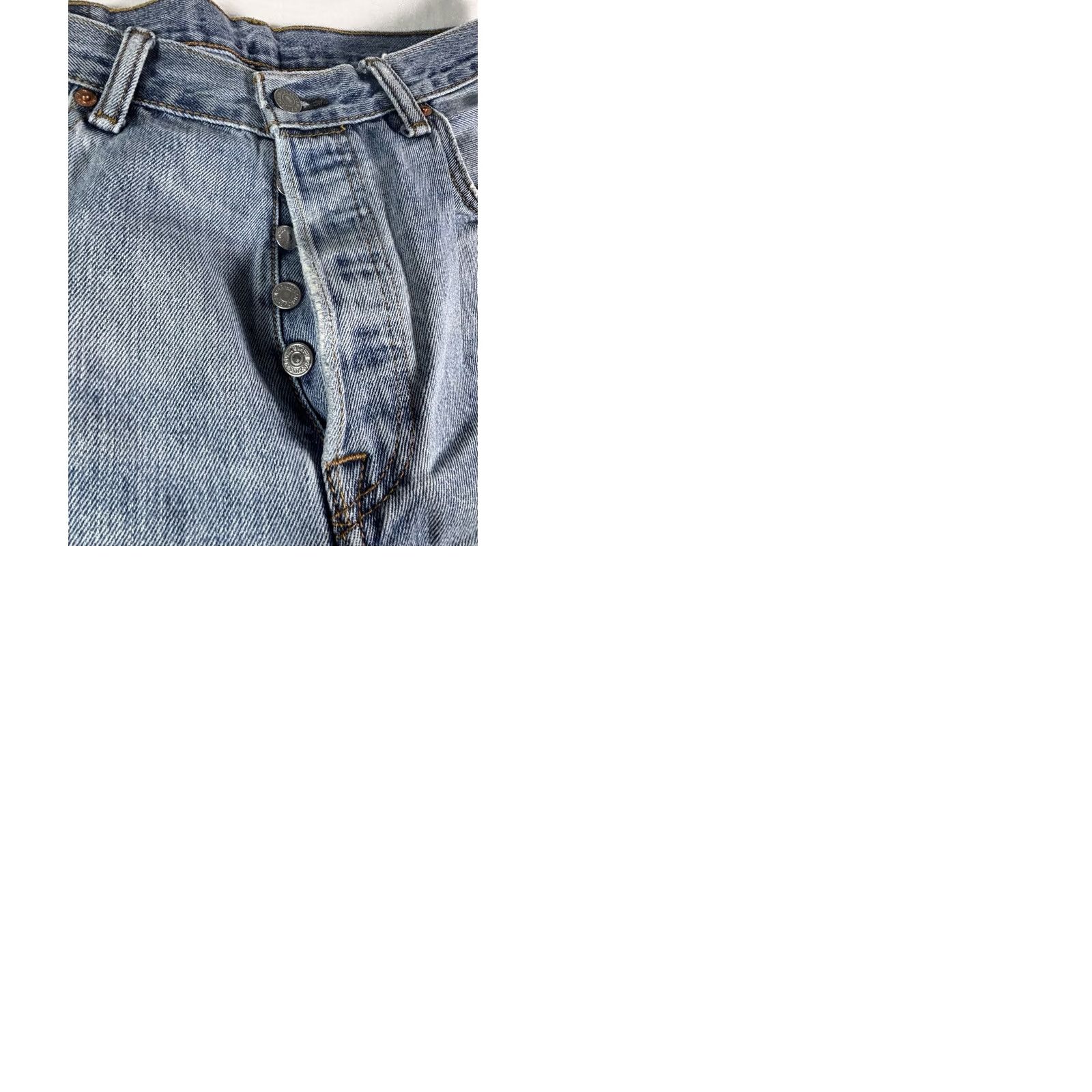 Levi's VINTAGE Levi's 501 Jeans Men Straight Leg Button Fly Distressed Workwear 33x30 Blue Denim Size 33 Regular Men’s Retro Classic Size US 33 - 12 Thumbnail