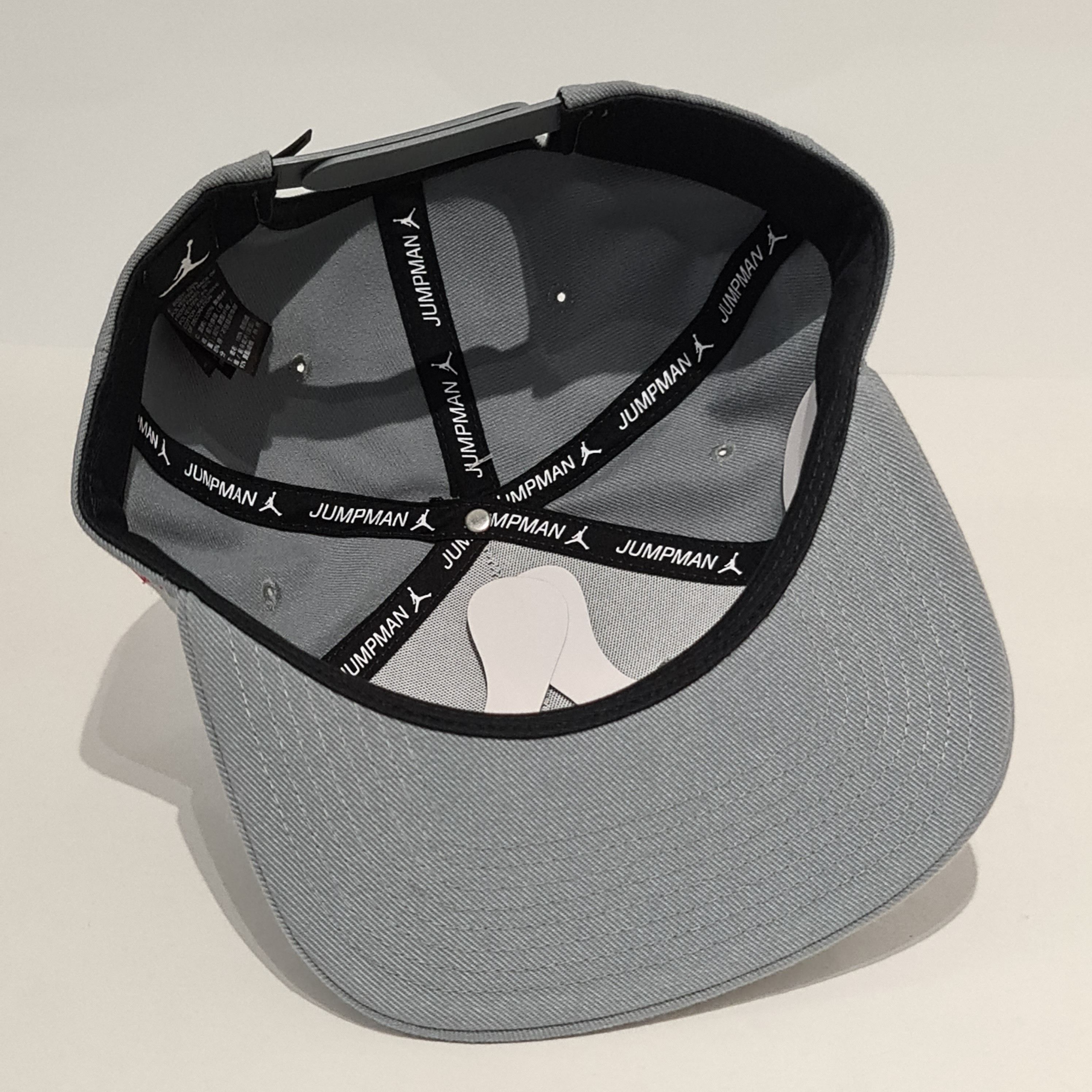 Jordan Brand Jordan Cap Snapback 'Air Jordan Space Jam' Grey Size ONE SIZE - 7 Thumbnail