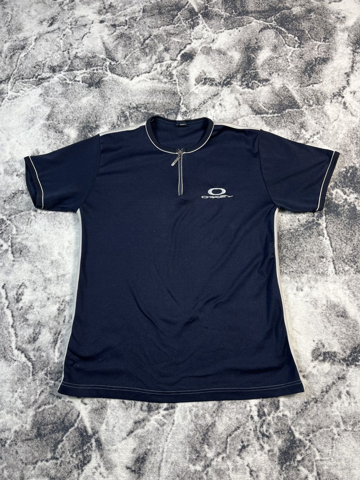 Oakley Vintage Oakley T Shirt Size US M / EU 48-50 / 2 - 1 Thumbnail
