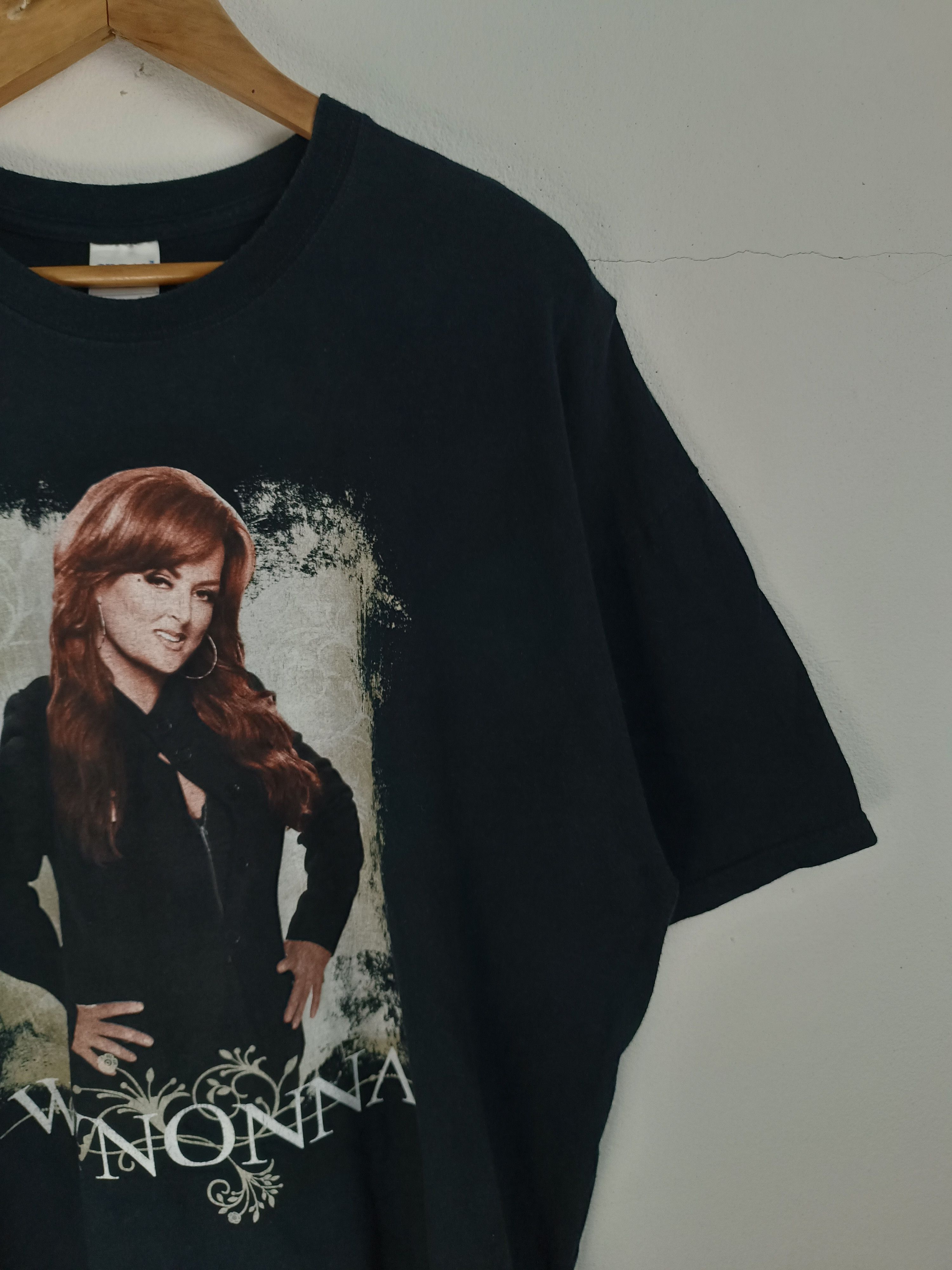 Vintage VINTAGE Y2K WYNONNA JUDD SINGER TEE clint black lionel elton Size US XXL / EU 58 / 5 - 6 Thumbnail