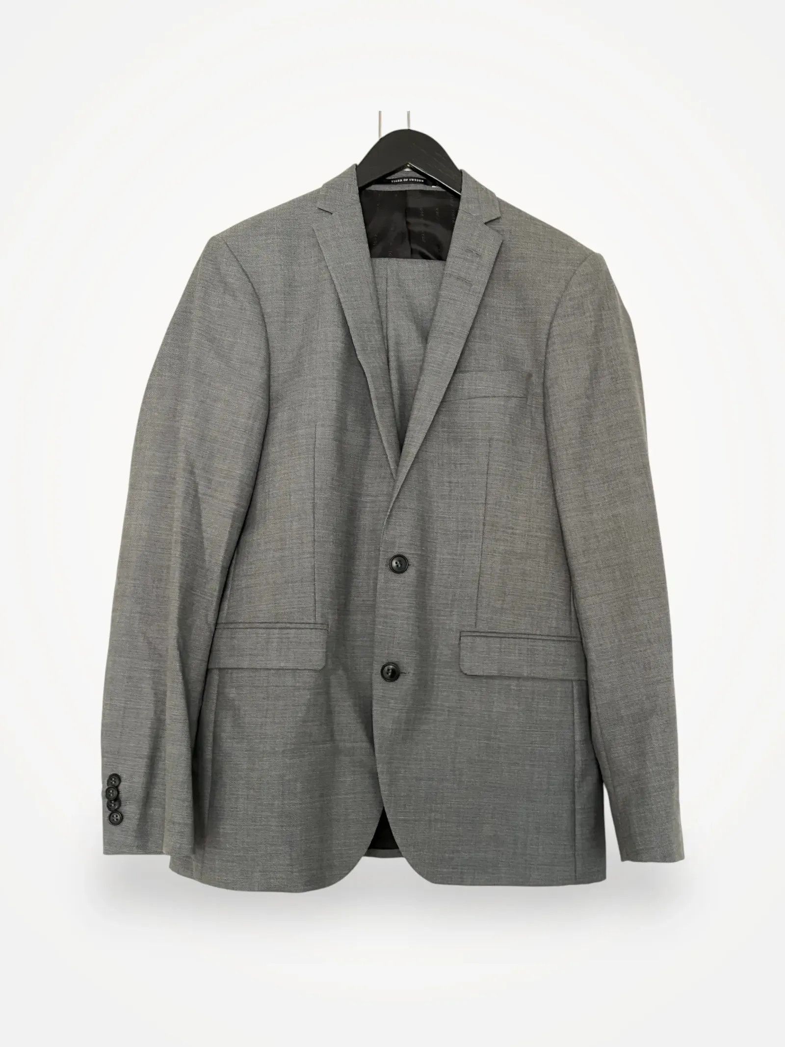 Tiger of Sweden Tiger of Sweden Nates Suit Size 38R - 1 Thumbnail