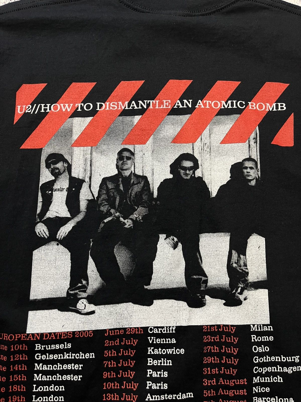 Band Tees Vintage 2005 U2 How To Dismantle An Atomic Bomb Faded Tee Size US XL / EU 56 / 4 - 17 Thumbnail