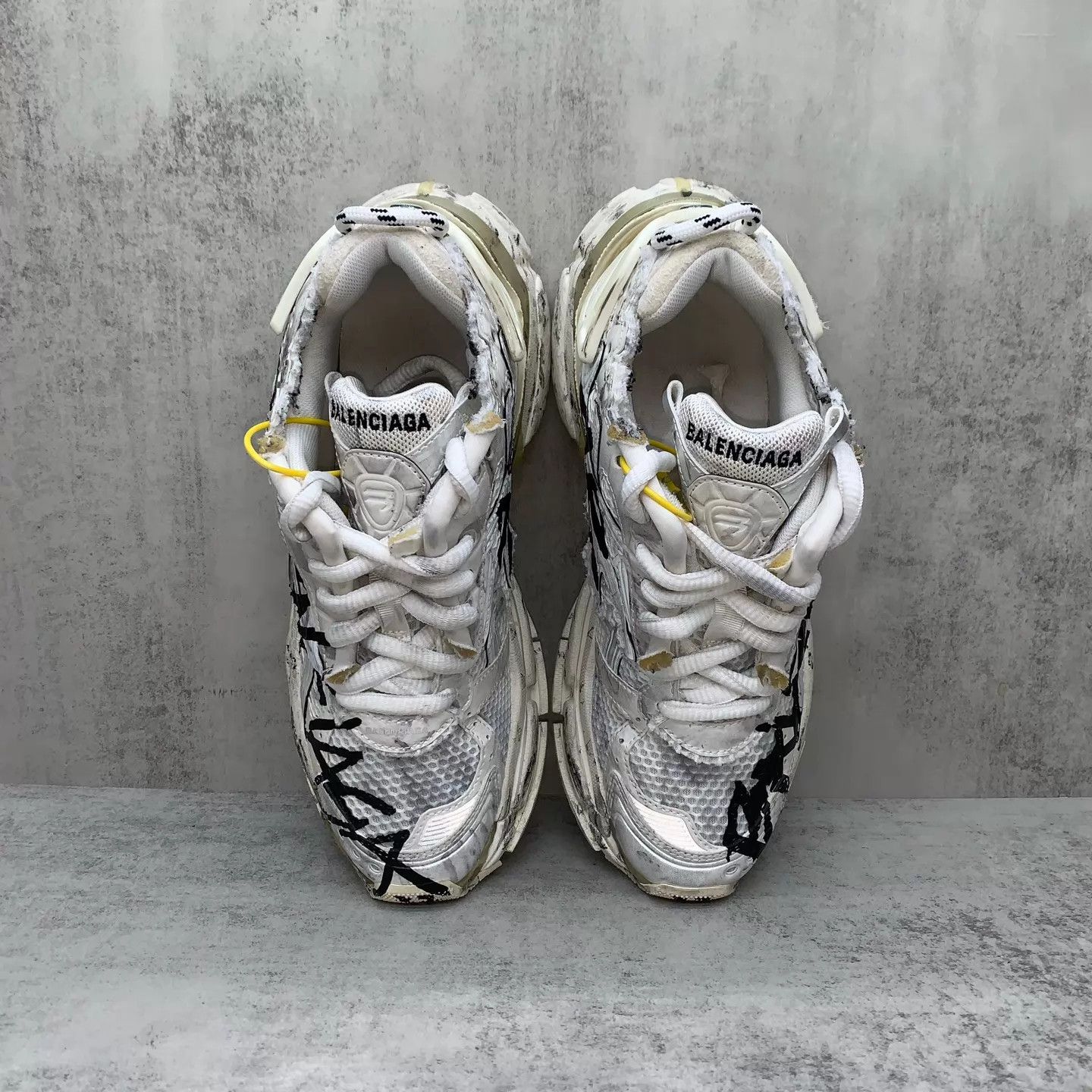 Balenciaga Balenciaga Runner White Graffiti Distressed 37 EU 98 New Size US 6.5 / IT 36.5 - 6 Thumbnail