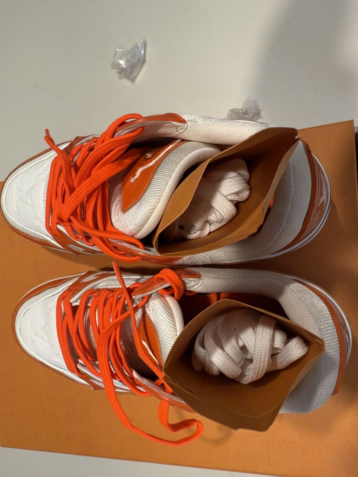 Louis Vuitton Louis Vuitton LV Trainer Sneaker sz 9 Size US 9 / EU 42 - 5 Thumbnail