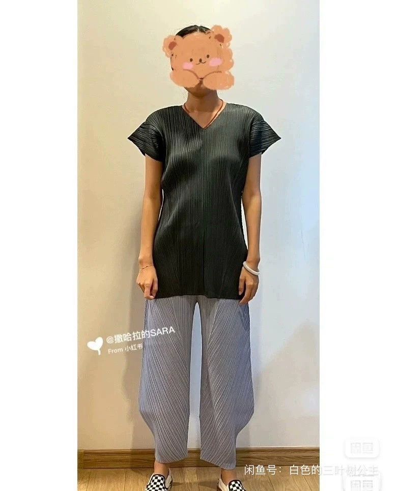 Issey Miyake Issey Miyake size:3 Dark grey pleated short sleeves Size M / US 6-8 / IT 42-44 - 3 Thumbnail