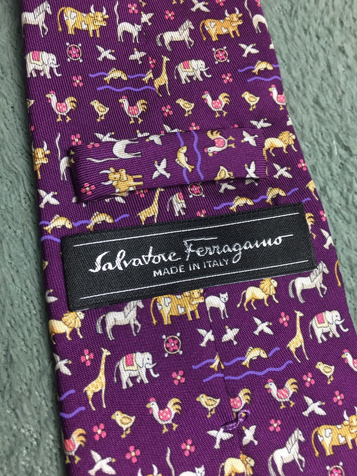 Salvatore Ferragamo Salvatore Ferragamo Funny Animals Print Silk Mens Tie Size ONE SIZE - 6 Thumbnail