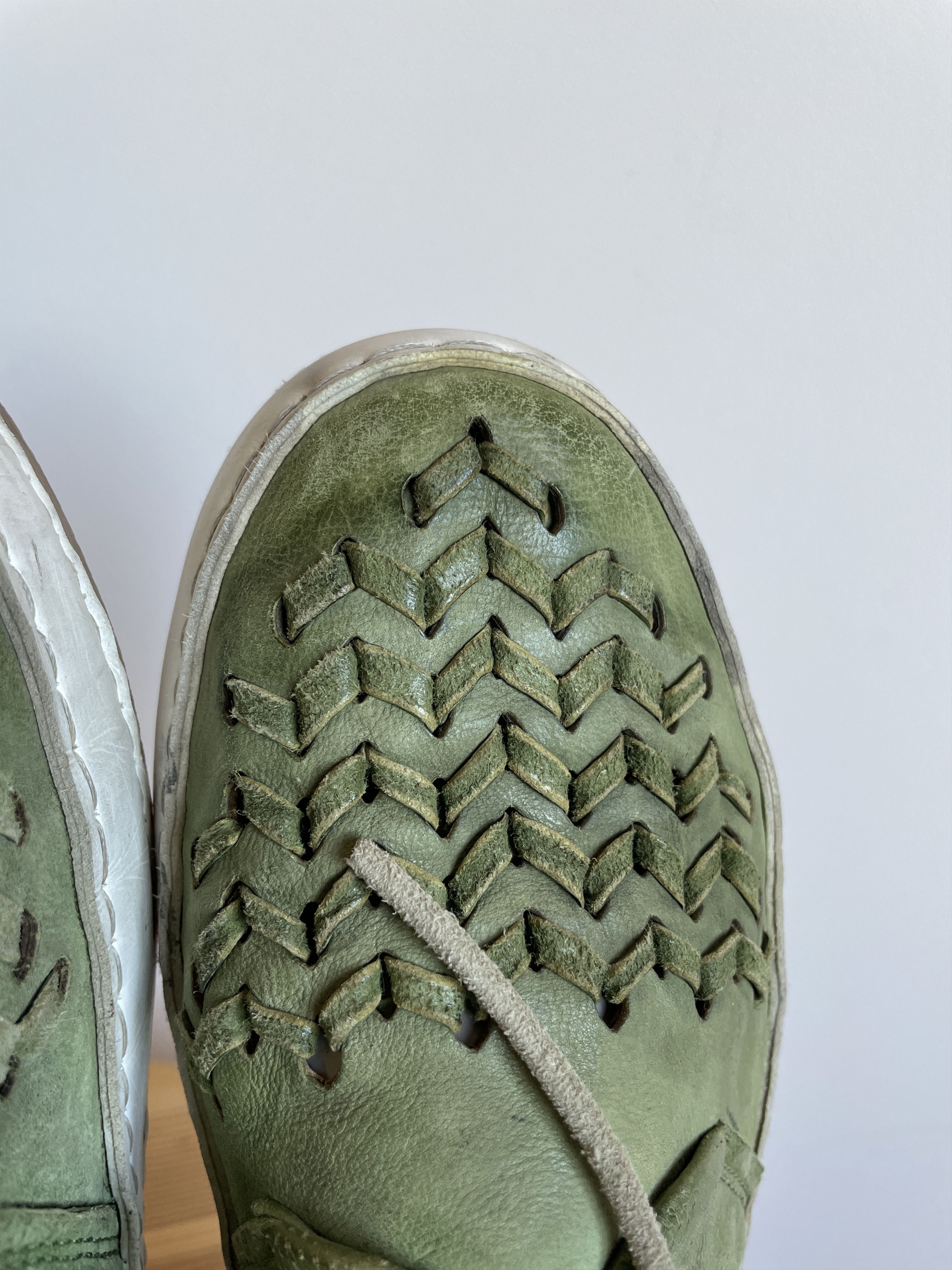 A.S.98 A.S. 98 Womens Leather Woven Distressed Sneakers Size US 10 / IT 40 - 9 Thumbnail
