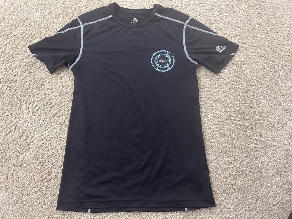 Adidas × Disney Adidas x Disney TRON Legacy mens graphic shirt medium RARE Size US M / EU 48-50 / 2 - 1 Thumbnail