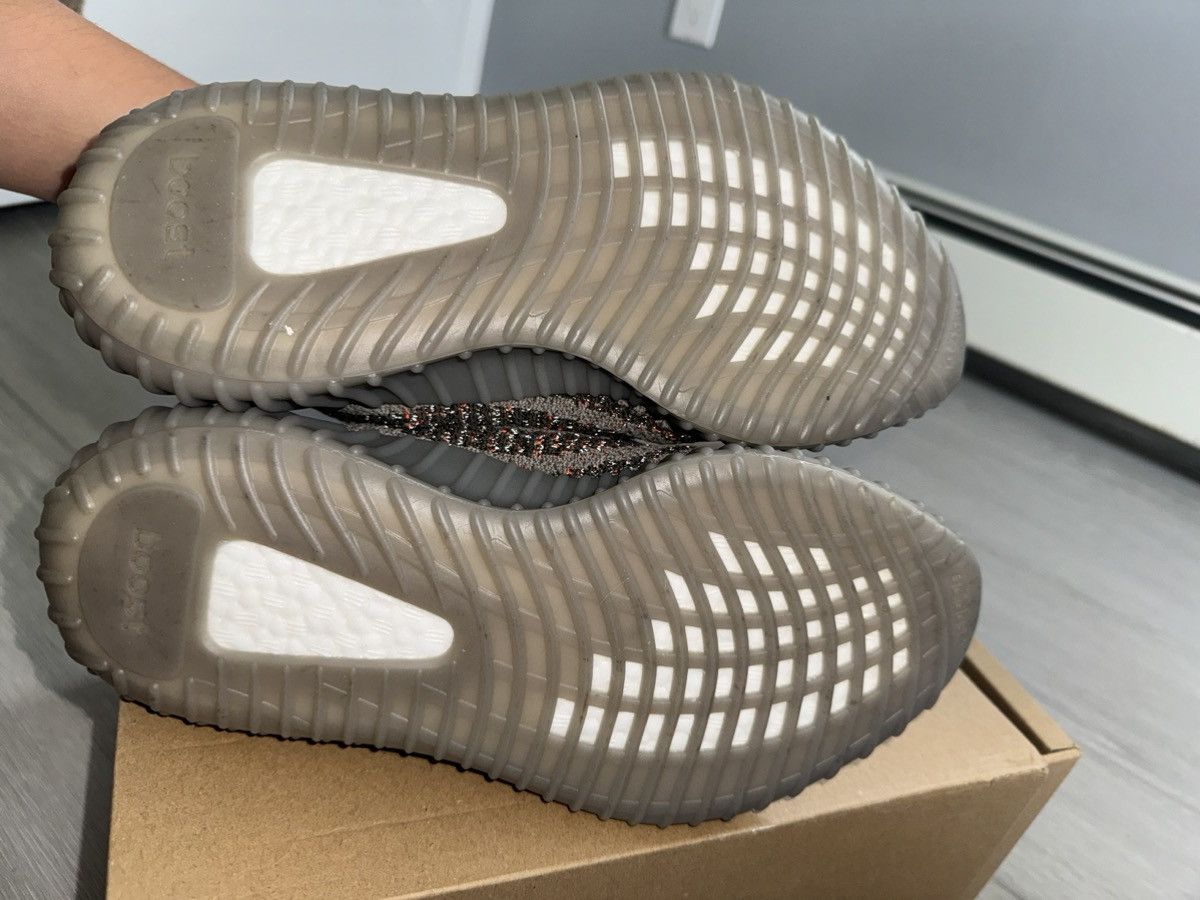 Adidas × Yeezy Yeezy Boost 350 V2 Beluga Size US 7 / EU 40 - 7 Thumbnail