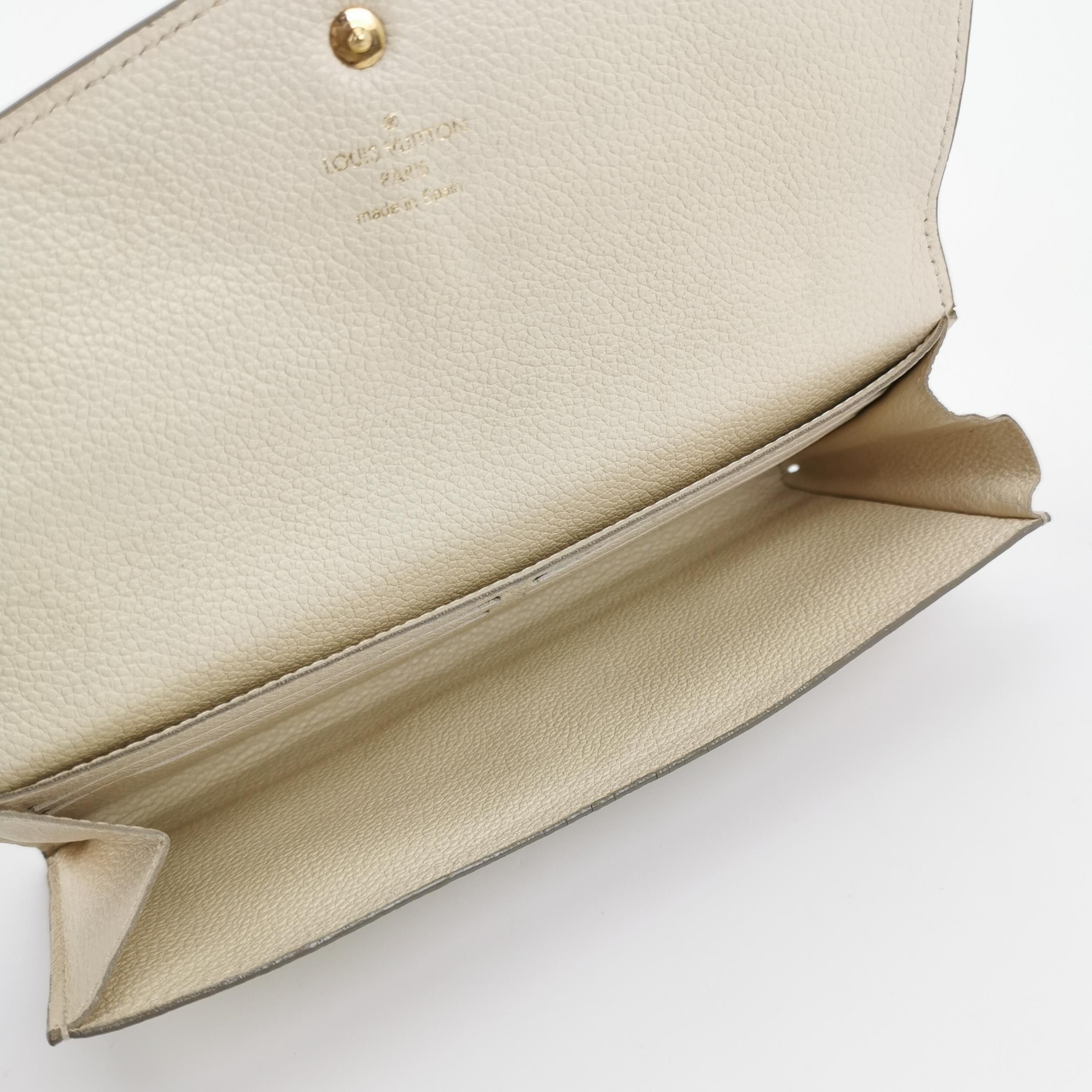 Louis Vuitton Louis Vuitton (LV) Curieuse Wallet Cowhide Solid Color Old Size ONE SIZE - 1 Thumbnail