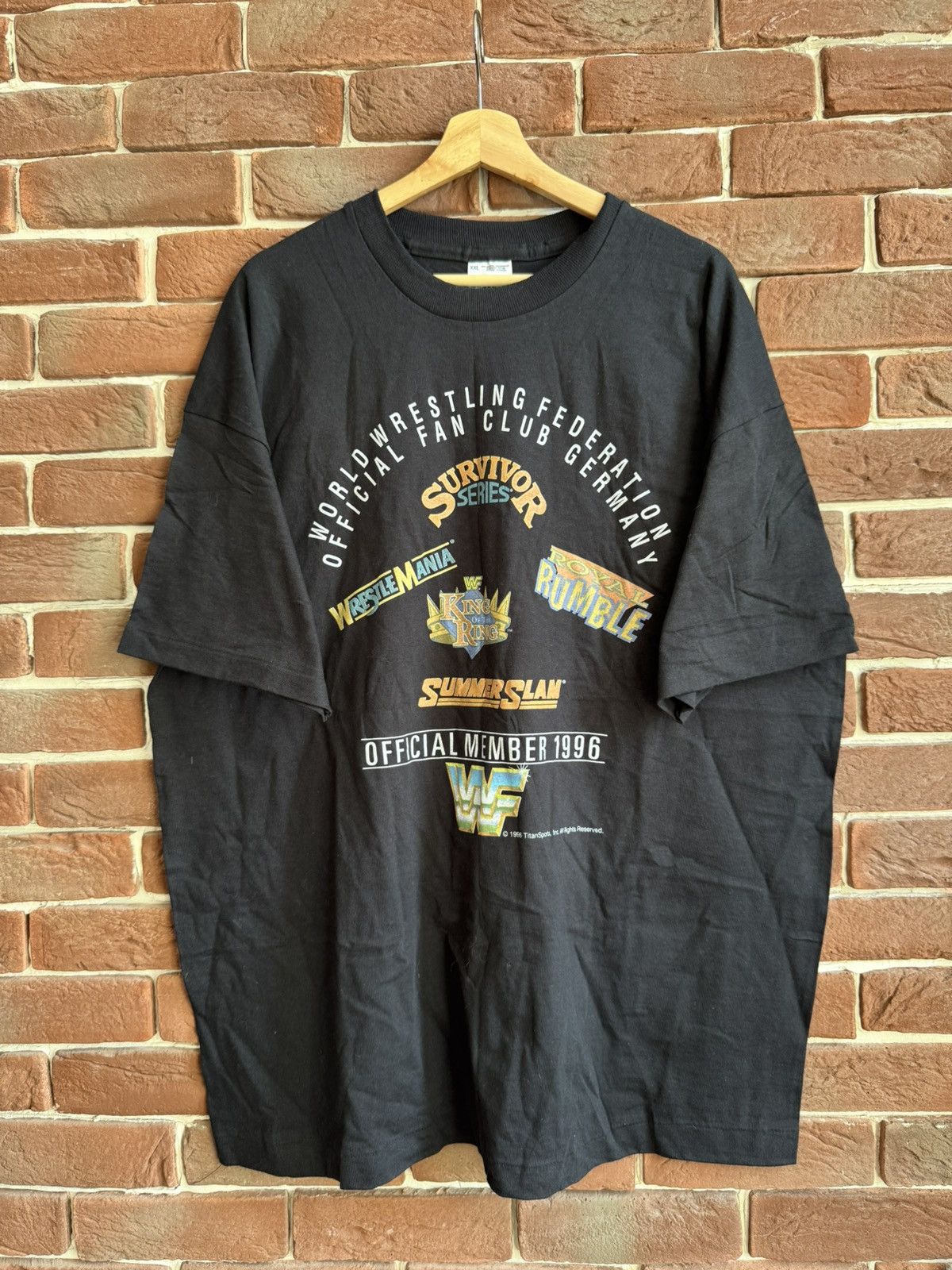 Vintage Vintage 1996 WWF Fan Club Member 90s WWE wrestling xxl Size US XXL / EU 58 / 5 - 1 Thumbnail