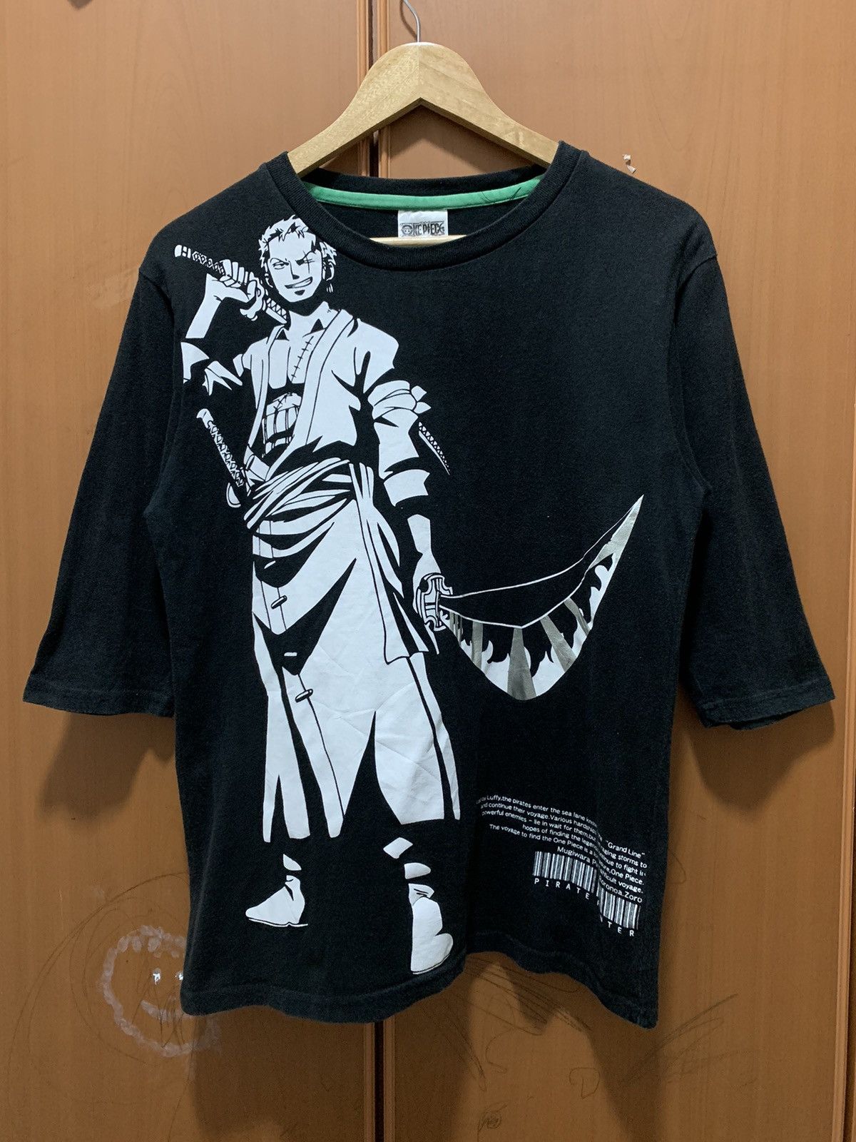 One Piece One Piece Roronoa Zoro graphic 3 quater T-shirt. Size US M / EU 48-50 / 2 - 1 Thumbnail