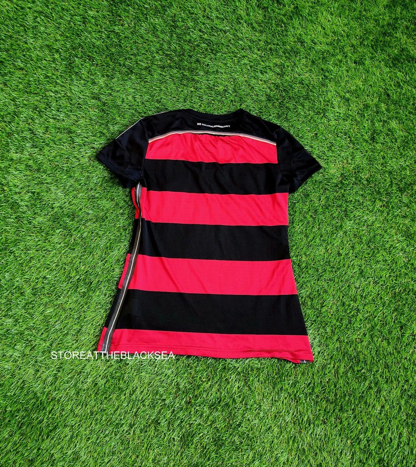 Adidas GERMANY NATIONAL TEAM 2014 2015 AWAY FOOTBALL JERSEY WOMEN Size M / US 6-8 / IT 42-44 - 5 Thumbnail