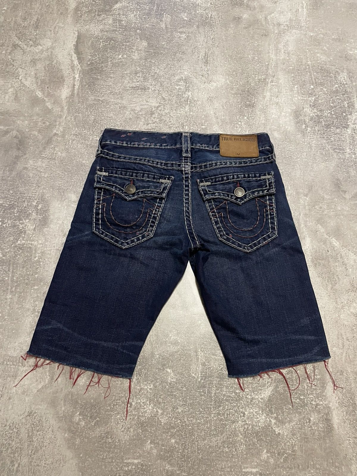 True Religion × Vintage Vintage True Religion Distressed Denim Shorts Size 30 Size US 30 / EU 46 - 1 Thumbnail