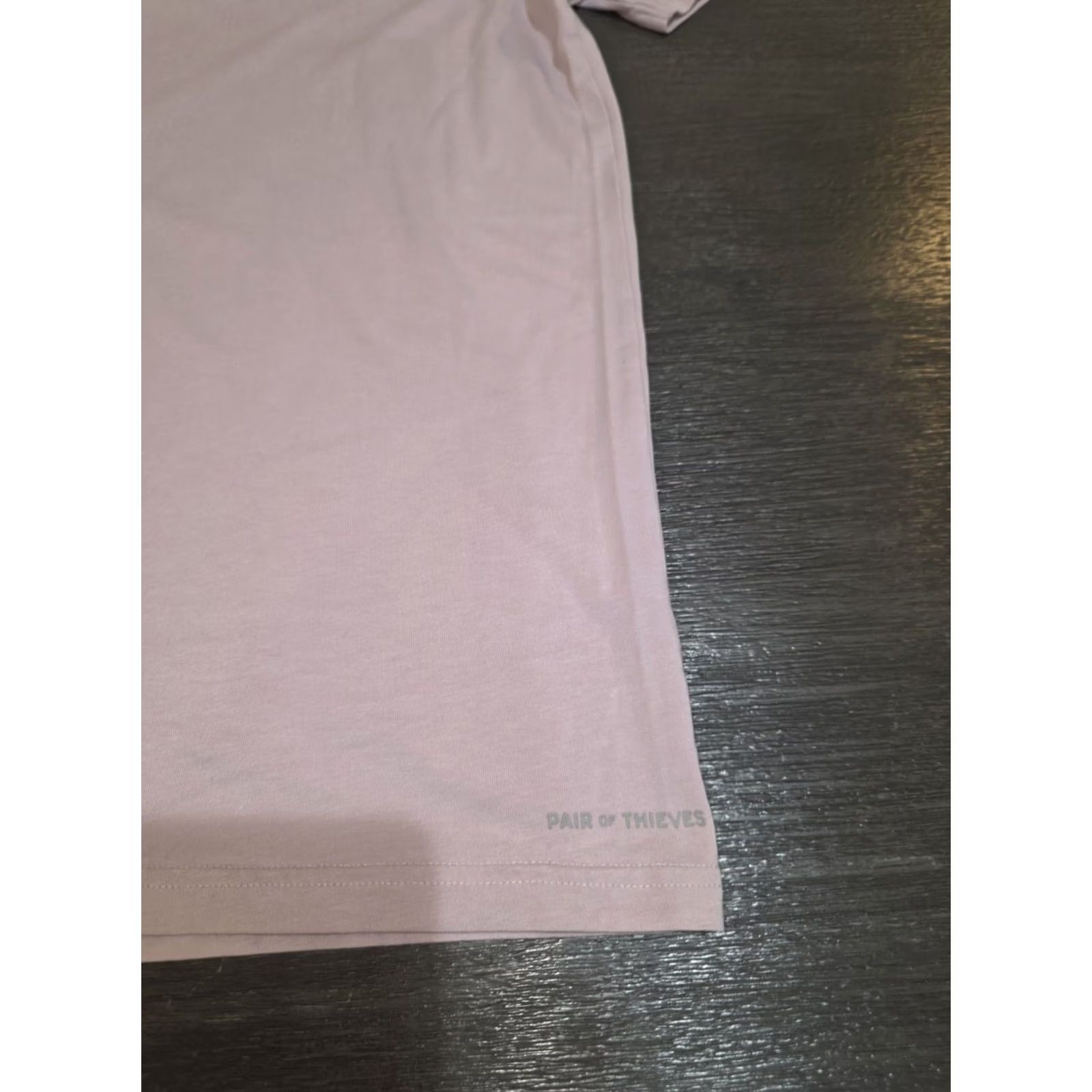 Vintage PAIR OF THIEVES T-Shirt Crew Neck in Purple/ Pink Medium Men M Pink Crew Neck Short Sleeve Supersoft Vintage? Size US M / EU 48-50 / 2 - 3 Thumbnail
