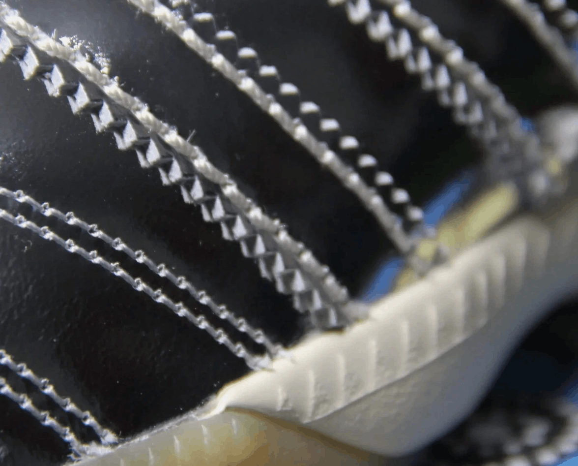 Adidas × Wales Bonner adidas originals x WALES BONNER SAMBA MN METALLIC US 11 Size US 11 / EU 44 - 11 Thumbnail