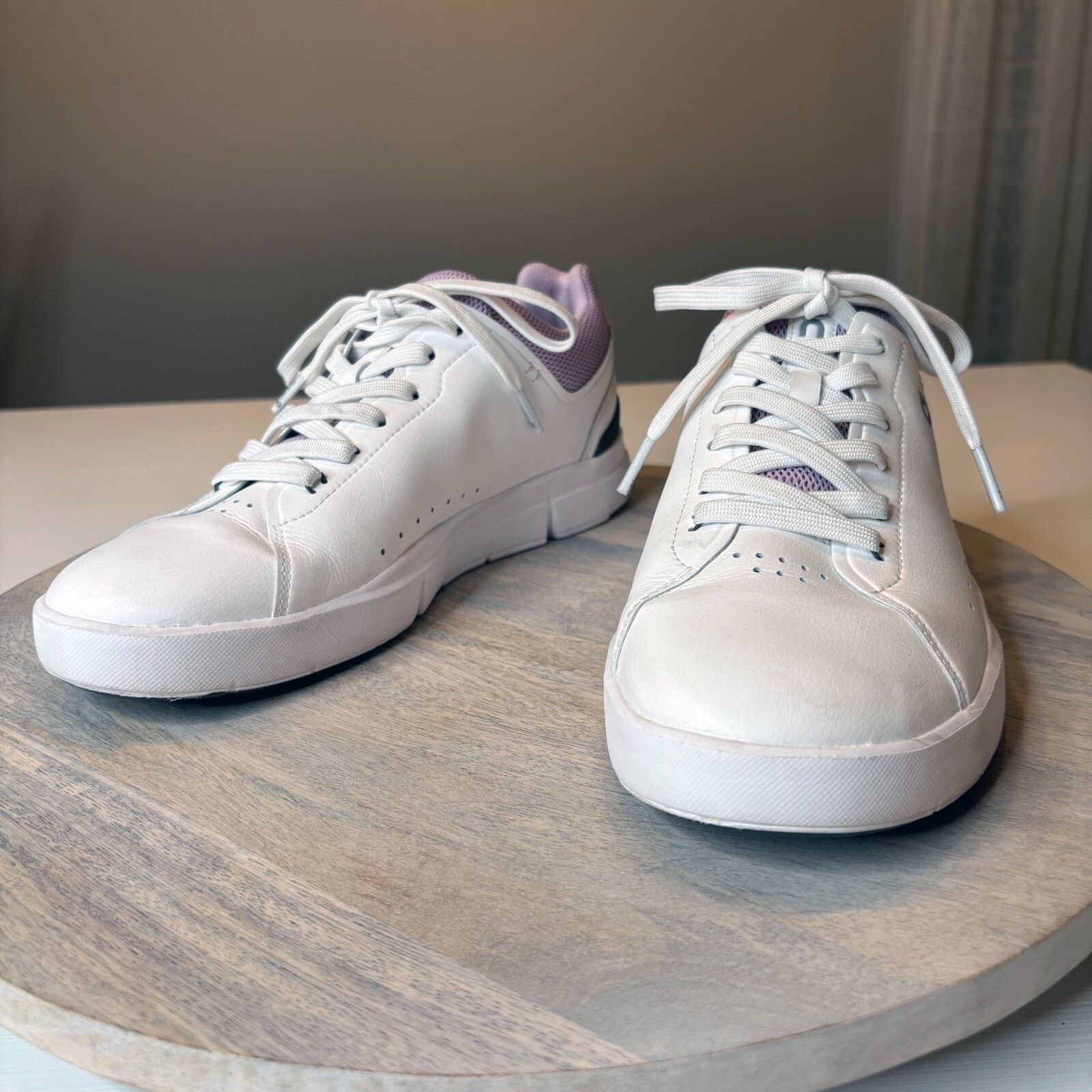 On On Cloud The Roger Women's White Aster Running Shoes Size 9 Size US 9 / IT 39 - 1 Thumbnail