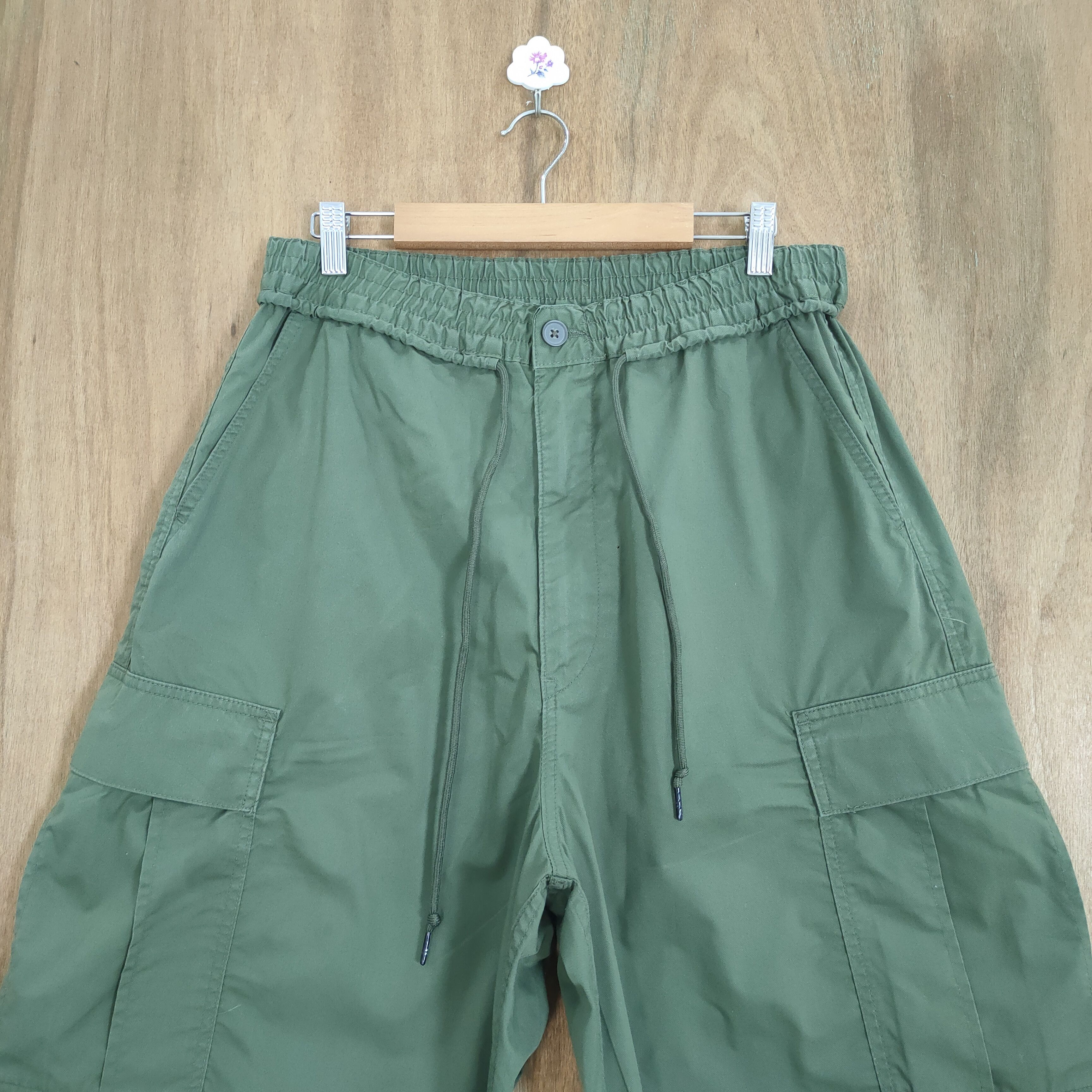 Japanese Brand JAPANESE BRAND SPRING WAIST BAGGY CARGO PANTS Size US 34 / EU 50 - 2 Thumbnail