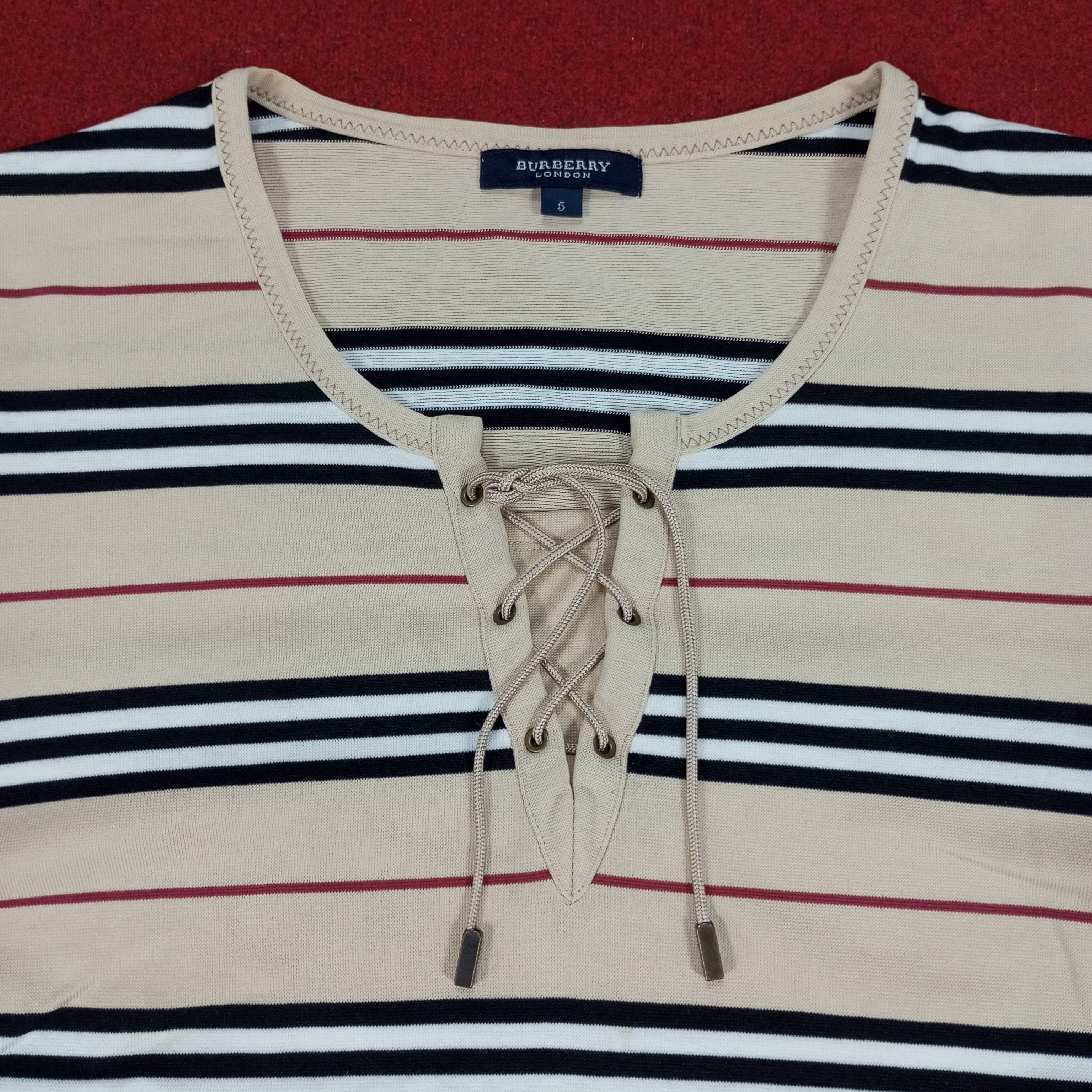Burberry × Vintage Burberry London Small Logo Design Fashion Tshirt Size M / US 6-8 / IT 42-44 - 2 Thumbnail