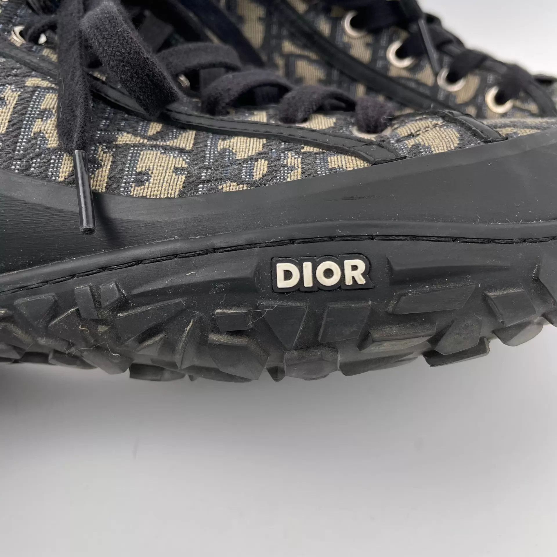 Dior Dior Classic Print High-Top Canvas Sneaker Size 42 Size US 9 / EU 42 - 8 Thumbnail