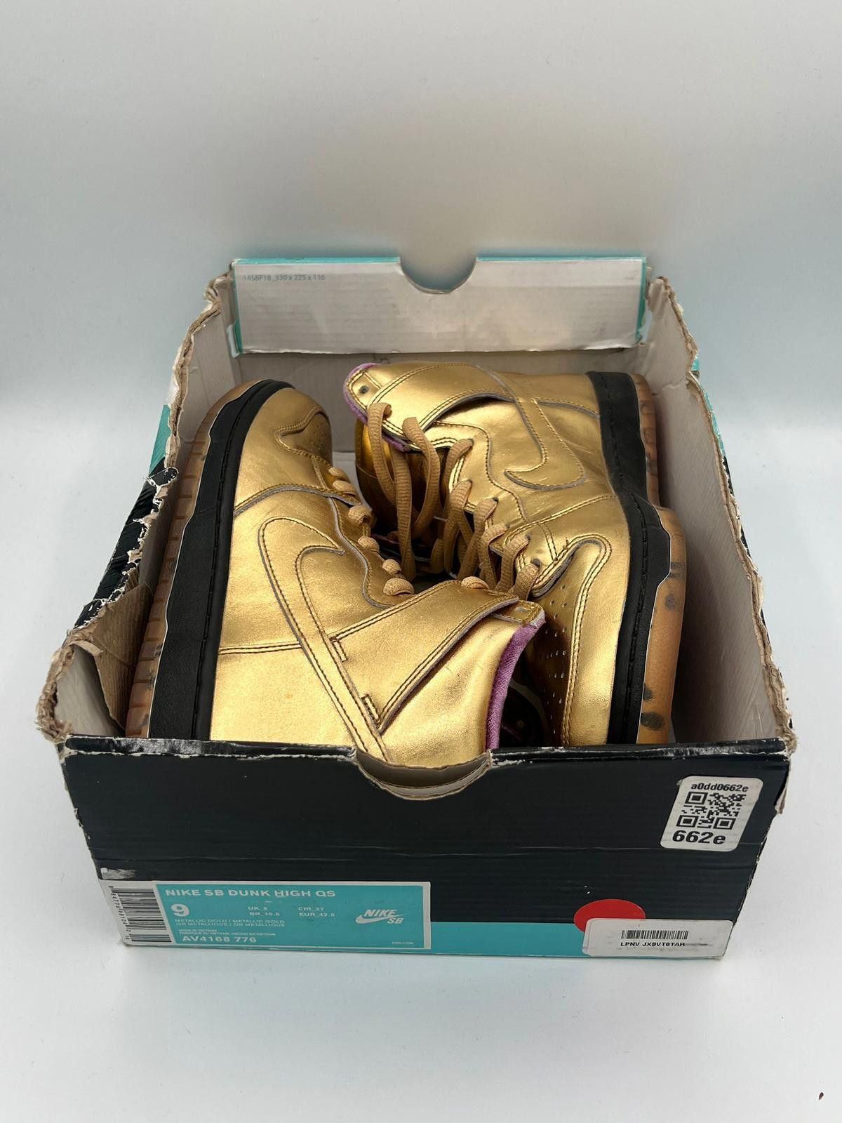 Nike Nike Men's SB Dunk High Humidity AV4168-776 Metallic Gold Size US 9 / EU 42 - 3 Thumbnail