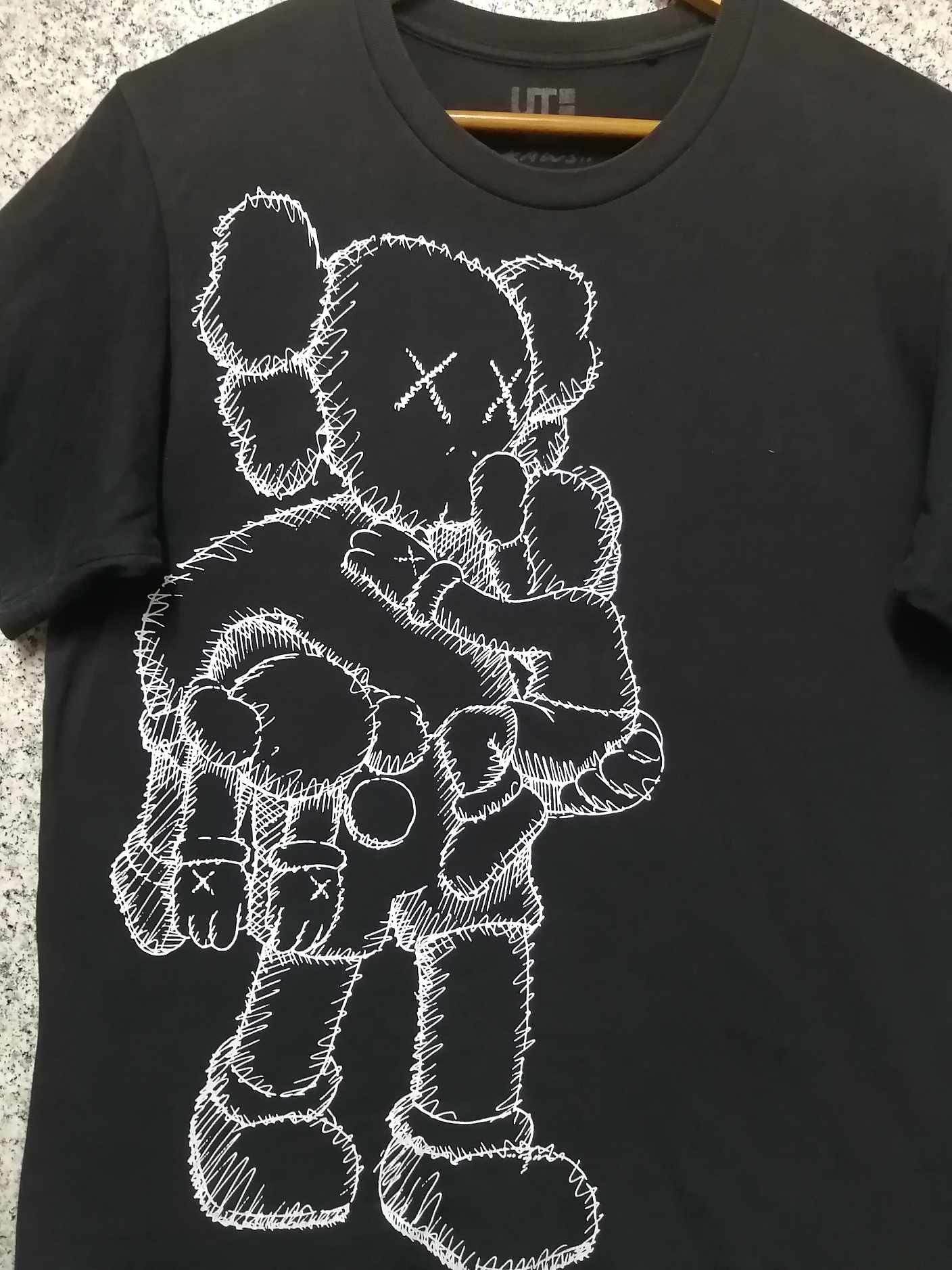 Japanese Brand × Kaws × Vintage 🔥 Rare 🔥 Vintage Kaws Very Rare Size US M / EU 48-50 / 2 - 3 Thumbnail