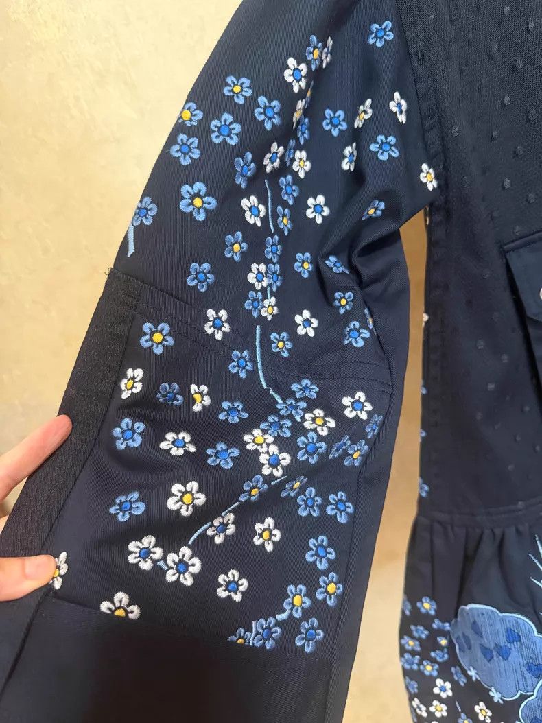 Valentino Valentino Embroidered top Size M / US 6-8 / IT 42-44 - 2 Thumbnail