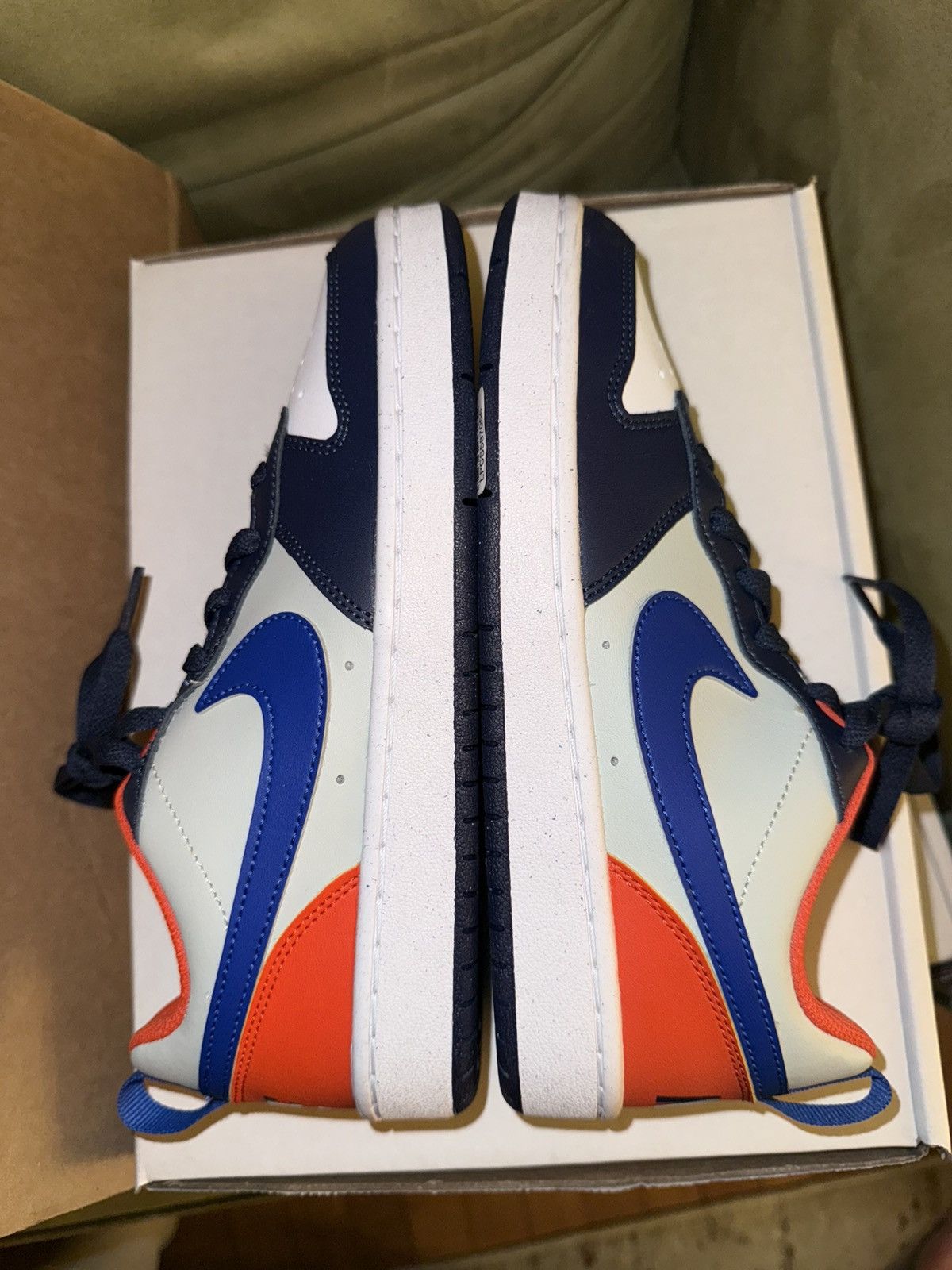 Nike Nike Court Borough Low! NEW! GS 5y Midnight Navy/Team Orange Size US 5 / EU 37 - 4 Thumbnail