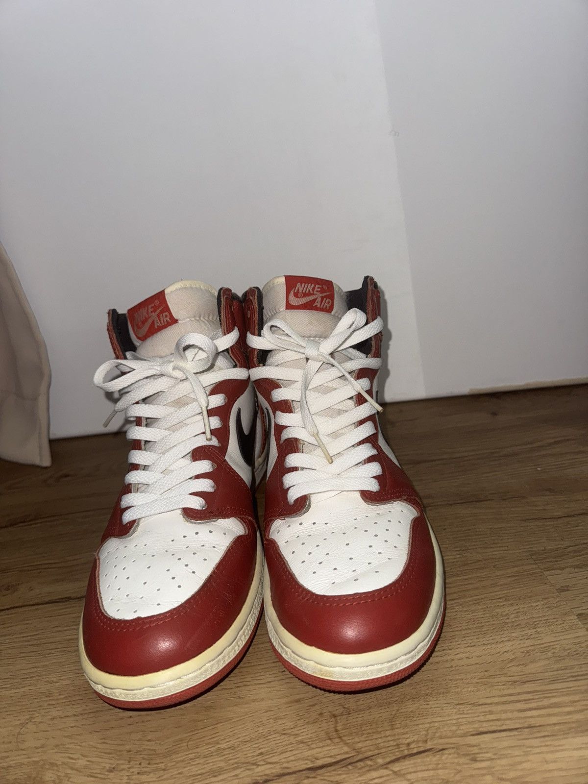 Jordan Brand 1985 Jordan 1 Chicago size 9 Size US 9 / EU 42 - 3 Thumbnail