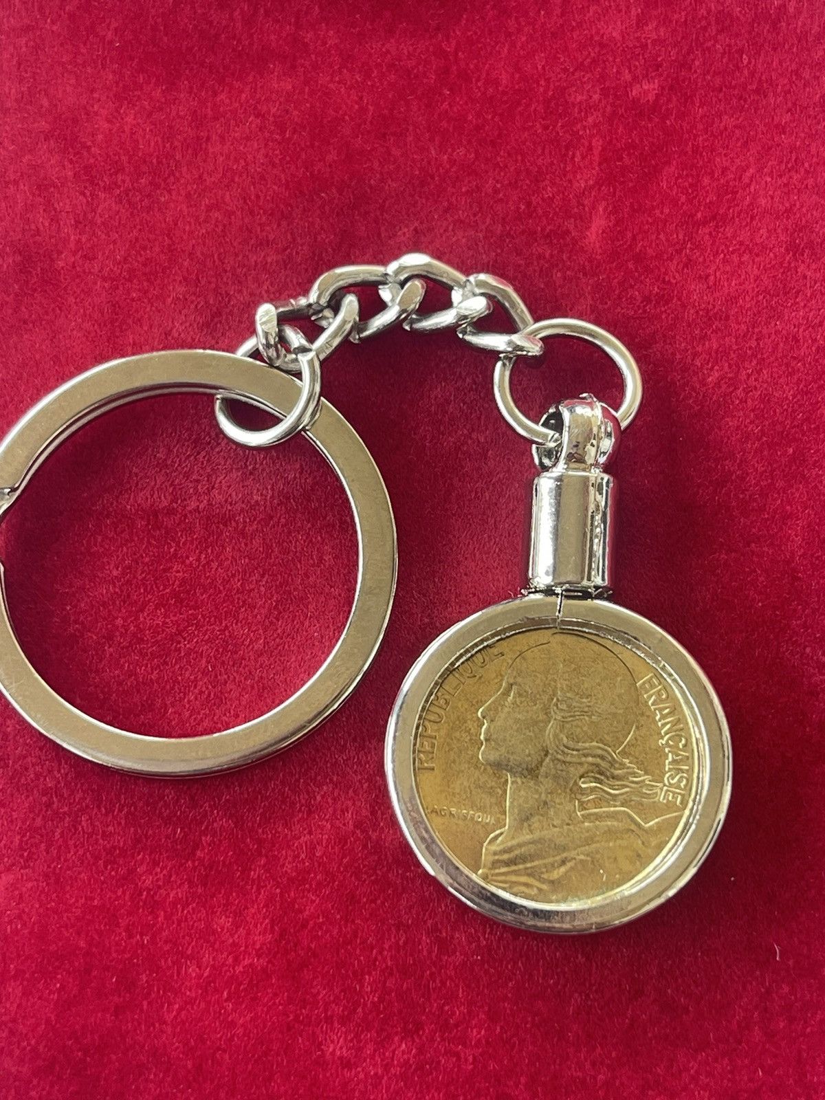 Vintage French coin keychain Size ONE SIZE - 1 Thumbnail