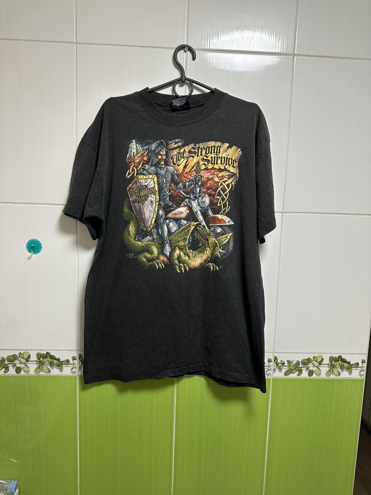 Harley Davidson × Vintage Vtg 90s 3D Emblem Harley-Davidson T-Shirt Knight Dragon 1990 Size US XL / EU 56 / 4 - 1 Thumbnail