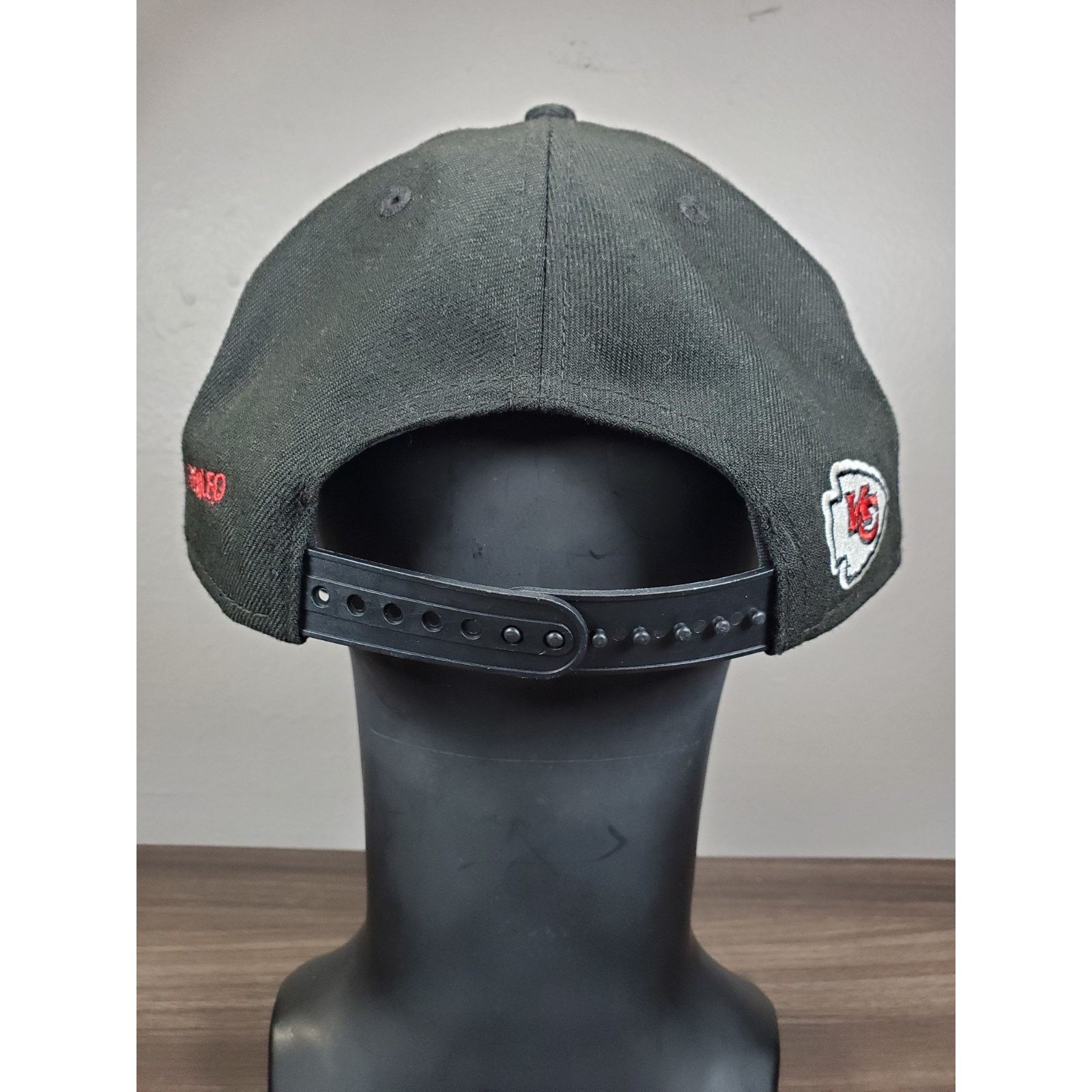 NFL × New Era Kansas City Chiefs Black & Red 9Fifty Snapback Hat Cap Size ONE SIZE - 9 Thumbnail