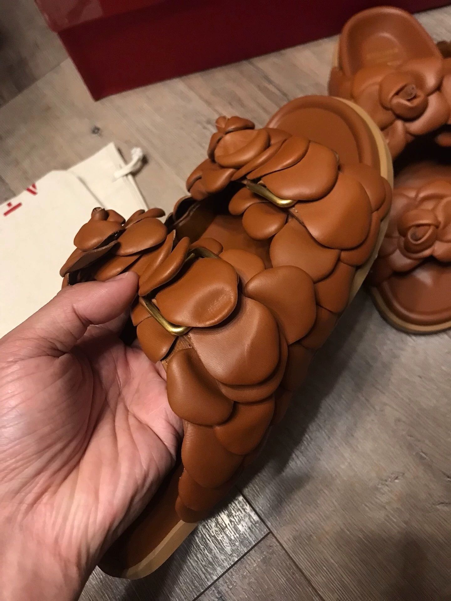 Valentino Valentino New 3D Flower Full Leather Slippers 42 EU Size US 9 / EU 42 - 4 Thumbnail