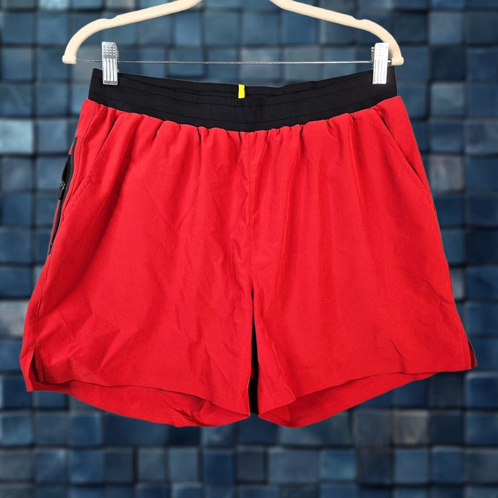 Vintage Soulcycle Men's Black/Red Lined Pockets Workout Short Size L Shirt Size US 33 - 1 Thumbnail