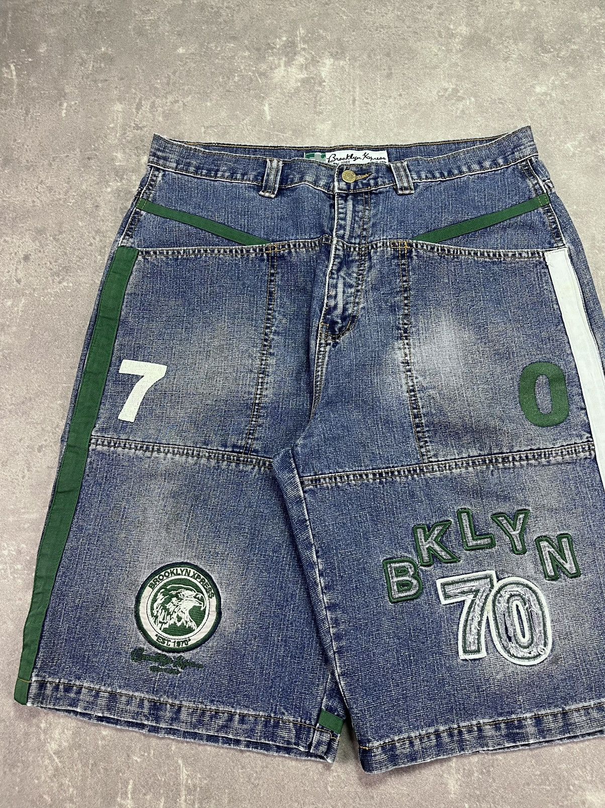 Brooklyn Xpress Brooklyn Xpress Mega Baggy Y2K Patches Denim Jorts Shorts 36 Size US 36 / EU 52 - 3 Thumbnail