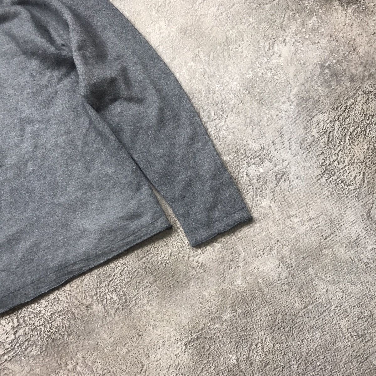Vintage Vintage 90s Faded Hoodie Streetwear Grunge Skate Small Boxy Size S / US 4 / IT 40 - 5 Thumbnail
