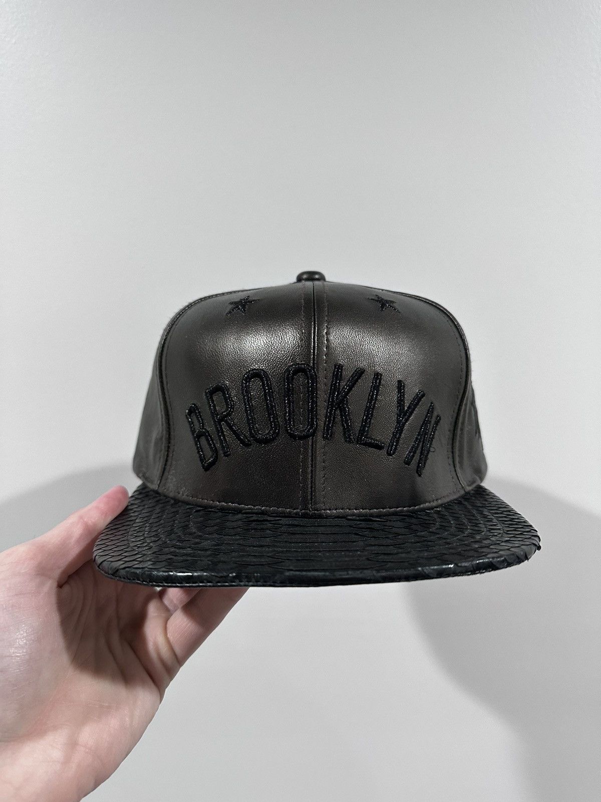 Just Don Just Don Mitchell & Ness NBA Brookyln Nets Black Leather Hat Size ONE SIZE - 9 Thumbnail