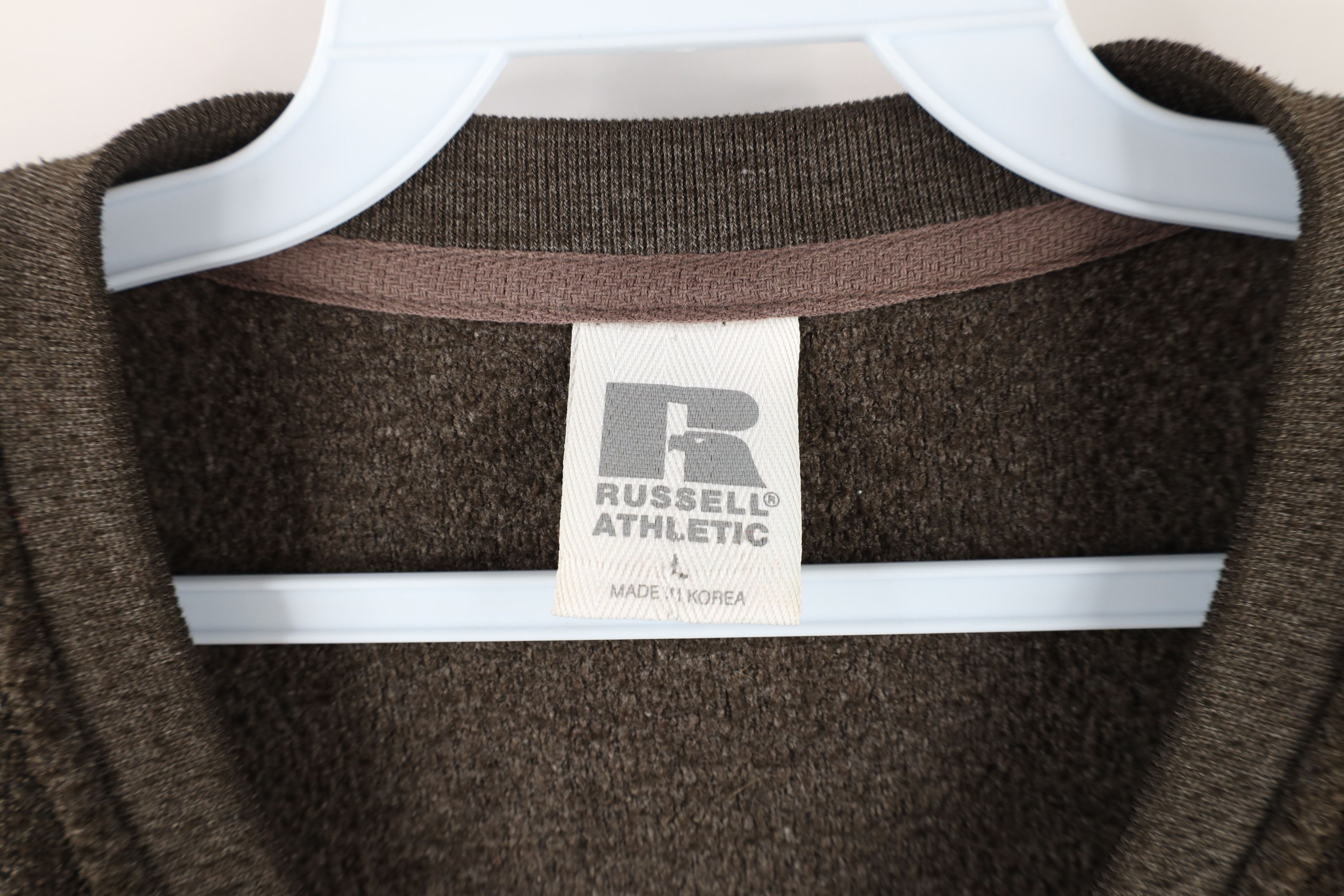 Russell Athletic Vintage 90s Russell Athletic Fleece V-Neck Sweatshirt Brown Size US L / EU 52-54 / 3 - 4 Thumbnail