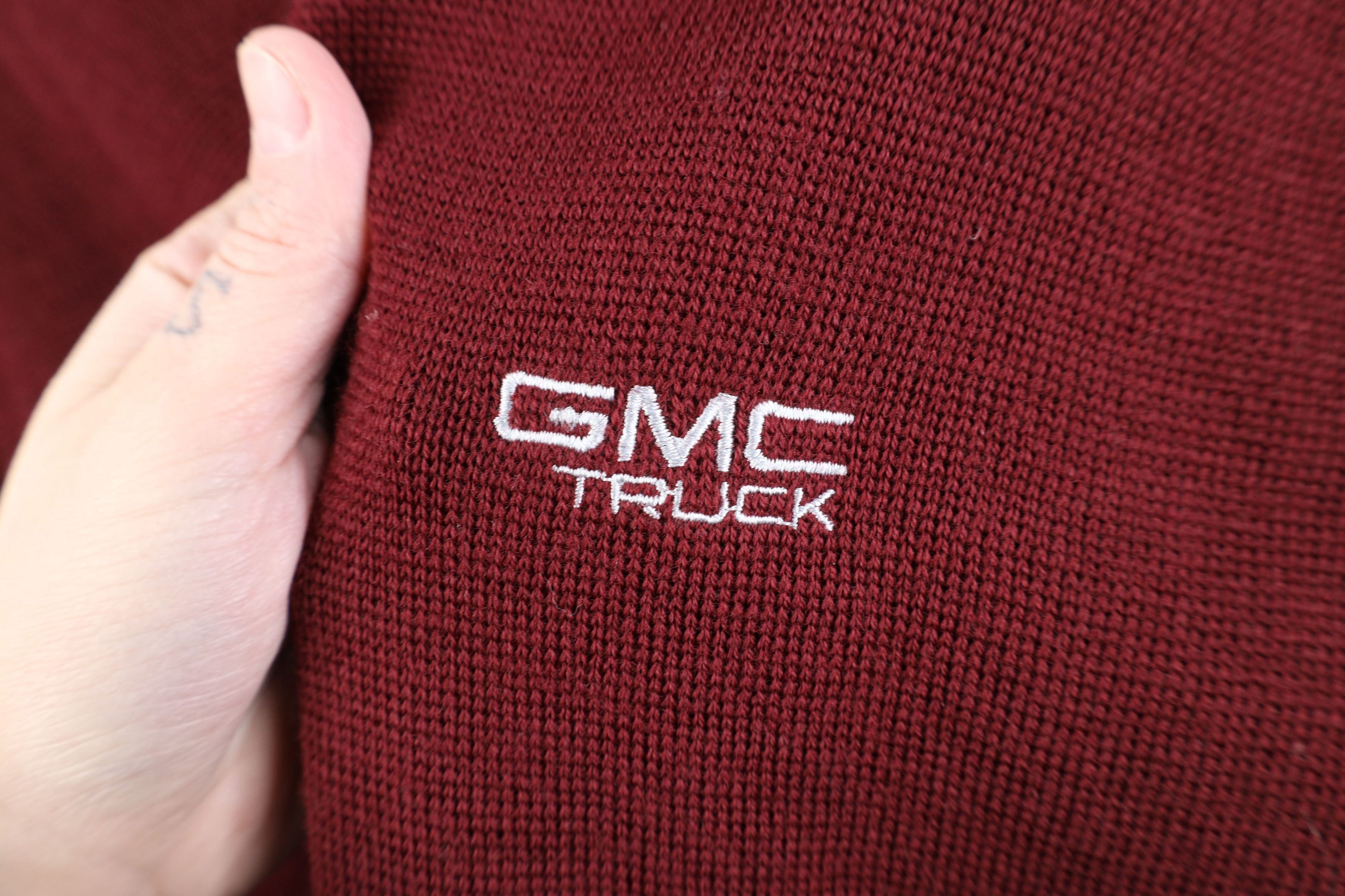 Vintage Vintage 80s 90s General Motors GMC Truck V-Neck Sweater USA Size US L / EU 52-54 / 3 - 4 Thumbnail