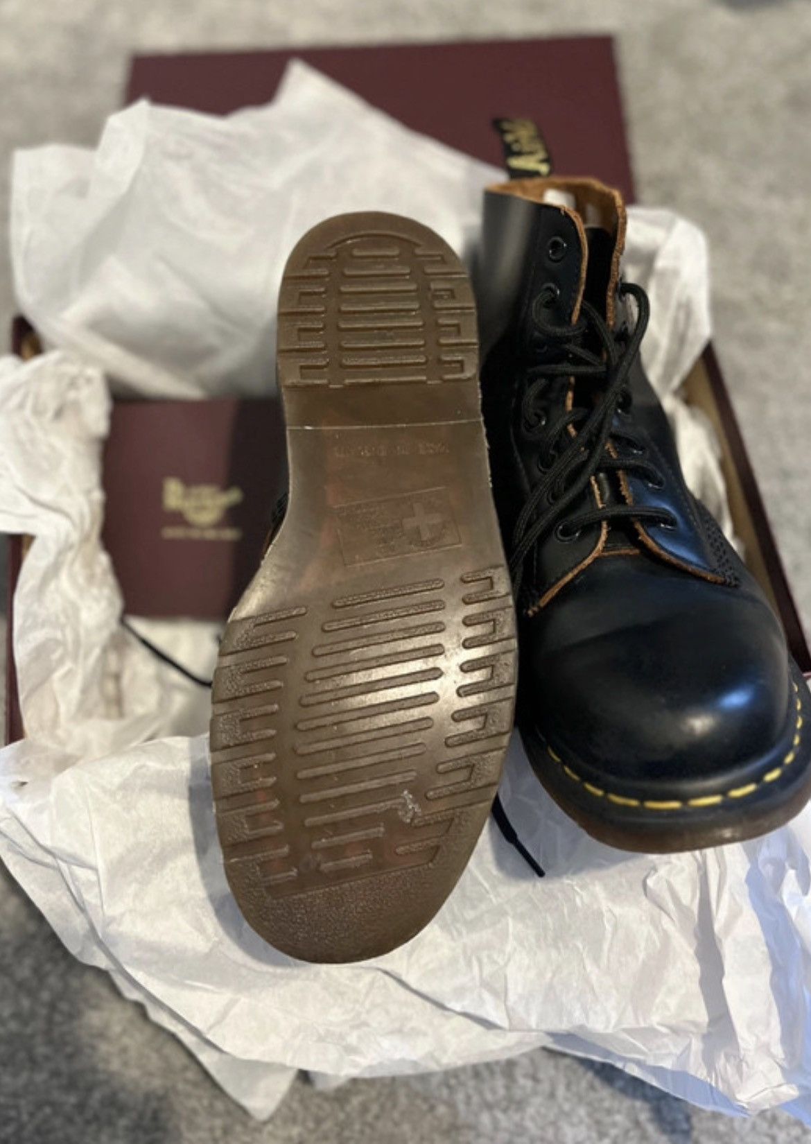 Dr. Martens Dr. Martens Made in England 8 UK | Like New | With Receipt Size US 8 / EU 41 - 2 Thumbnail