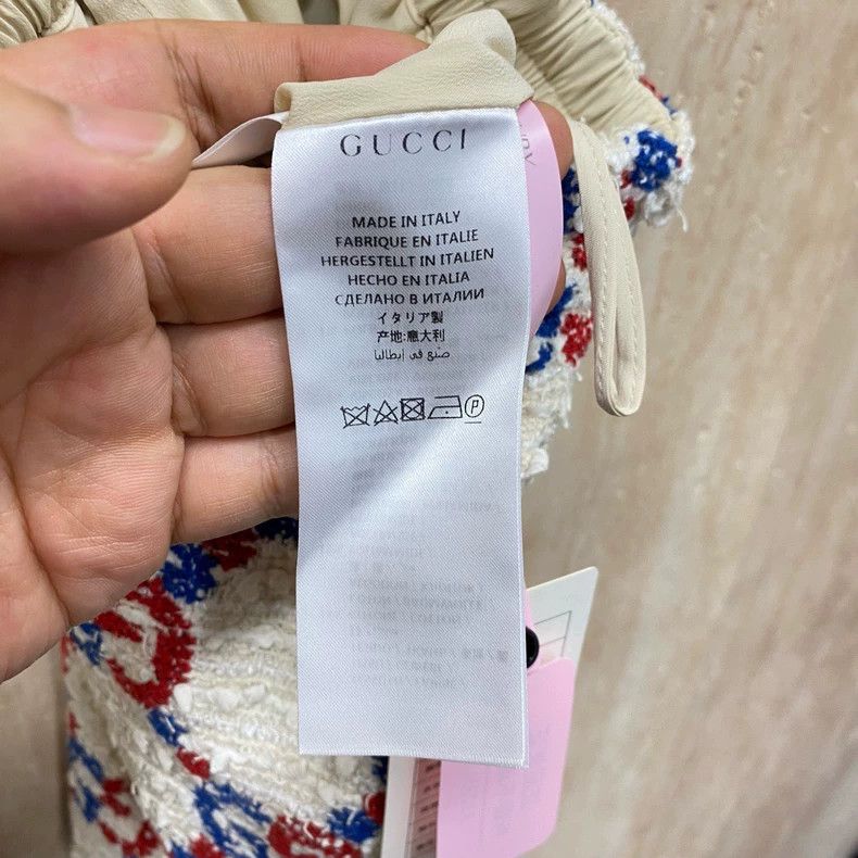Gucci Gucci Red and blue old-fashioned full-print tweed shorts 25 Size 24" / US 00 / IT 34 - 5 Thumbnail