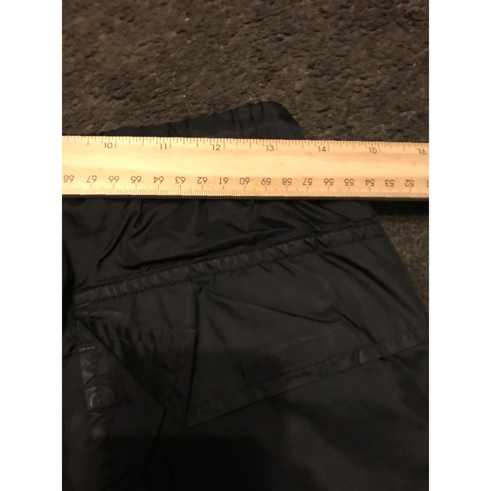 Nike VINTAGE Nike Track Pants Women XL Black Baggy Nylon Windbreaker Y2K Style Pants Womens Size 40" / US 18 - 8 Thumbnail