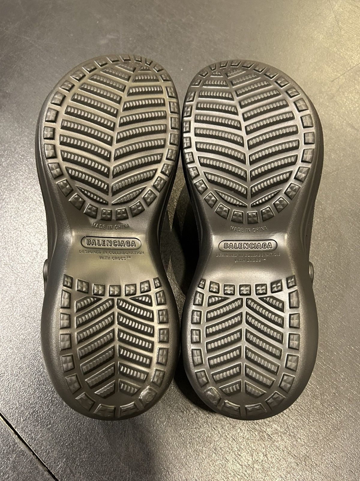 Balenciaga Balenciaga Crocs w/Jibbets Size US 10 / EU 43 - 7 Thumbnail