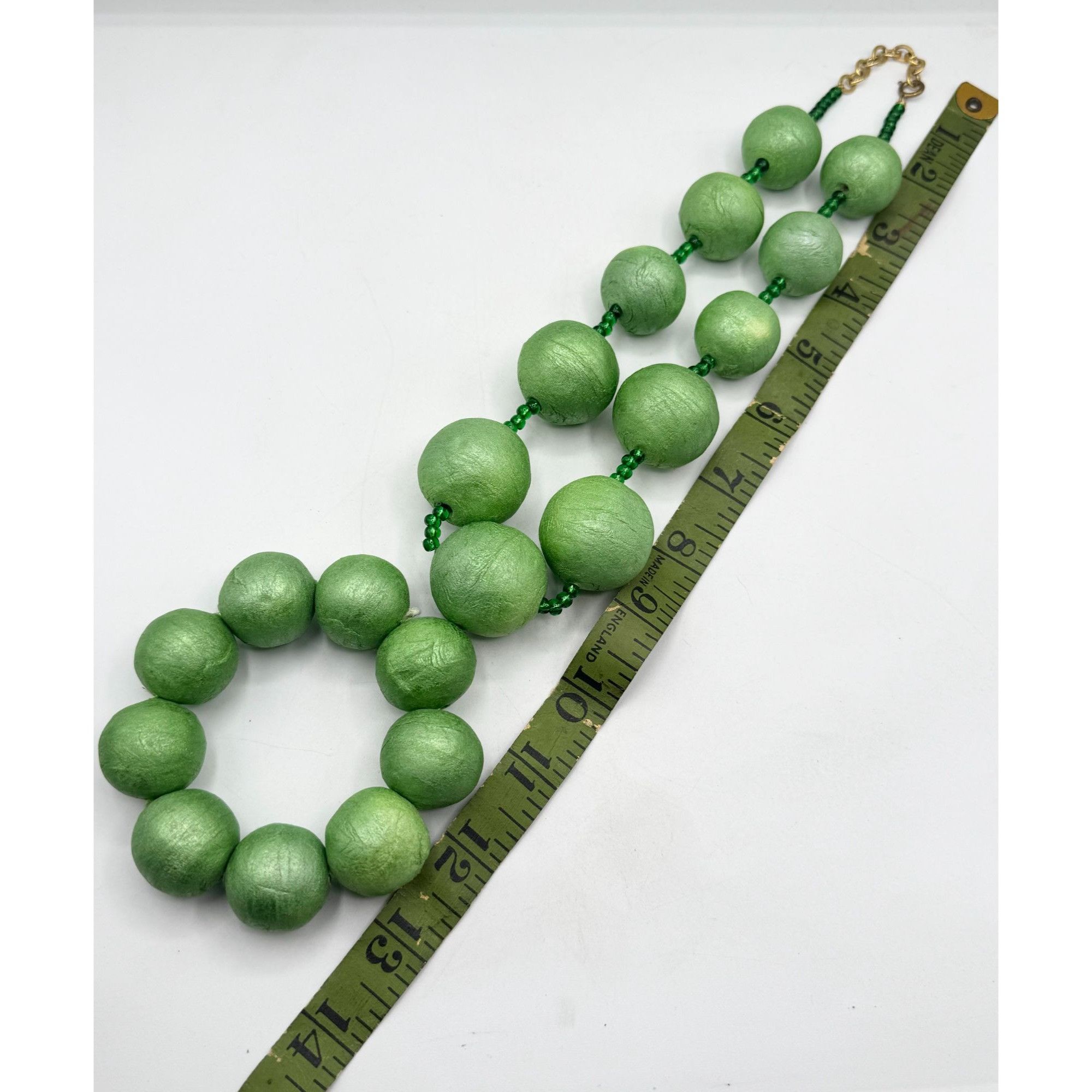 Vintage Vintage large beaded green necklace and stretch bracelet set Size ONE SIZE - 5 Thumbnail