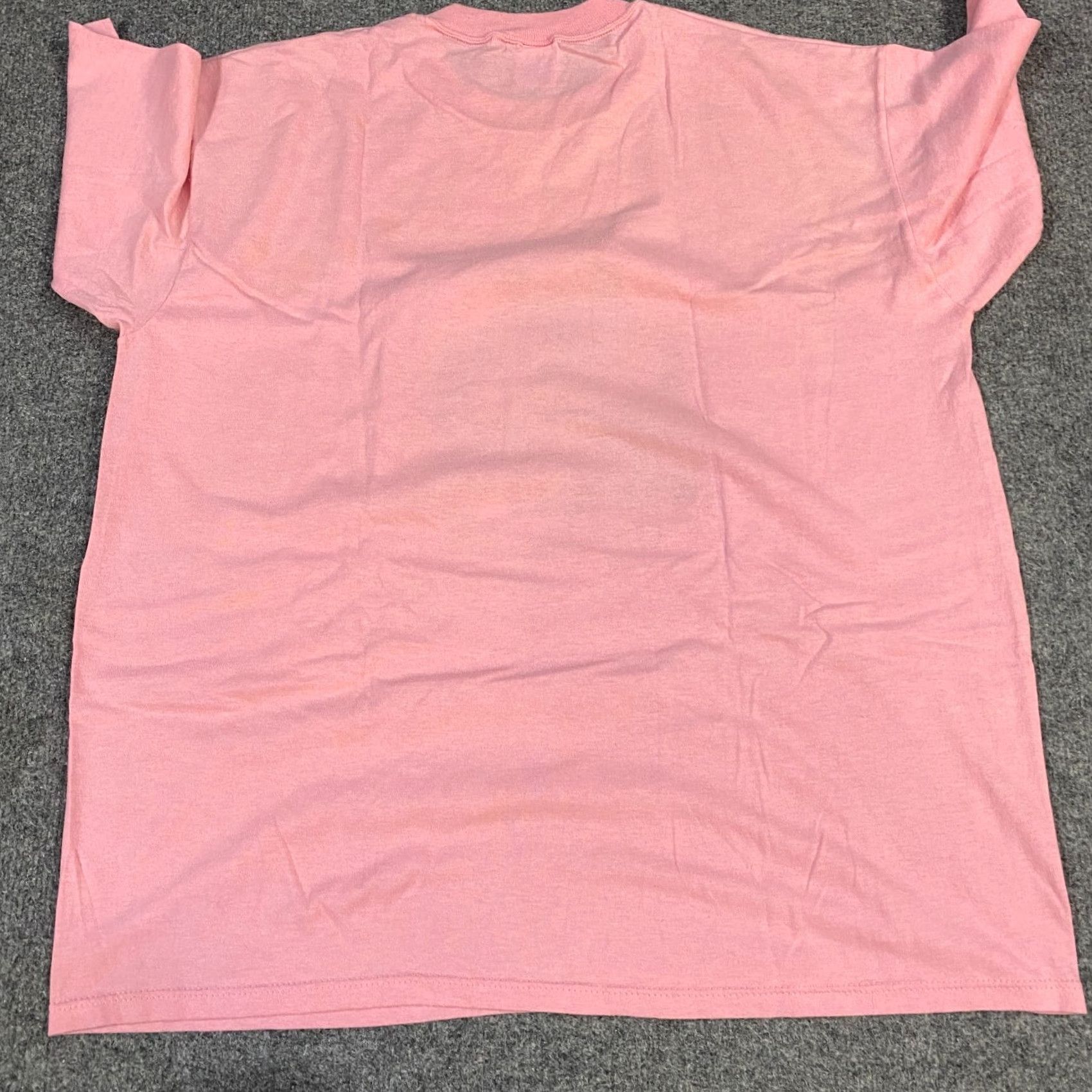 Vintage VINTAGE American Vintage Rock Around the Mall T-shirt XL Pink Crew Neck Short Sleeve Unisex Adults 1980s Retro Concert Graphic Print Girls Womens Mens Size US XL / EU 56 / 4 - 7 Thumbnail