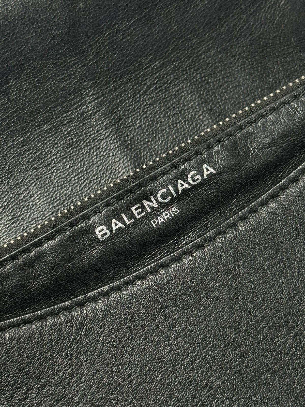 Balenciaga Black Leather Everyday Chain Shoulder Bag